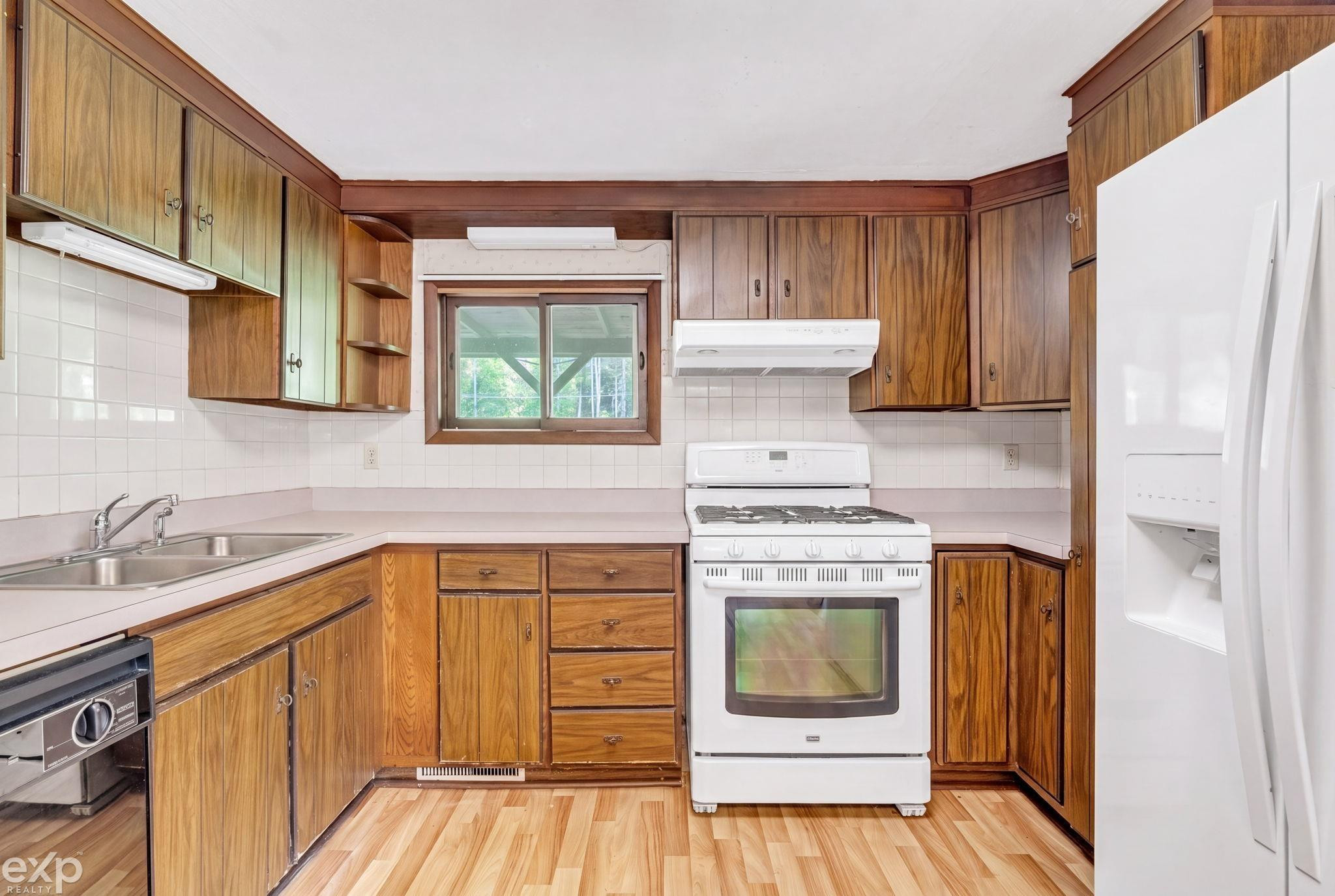 6406 Lapeer Road, MI 48049 — Photo 19