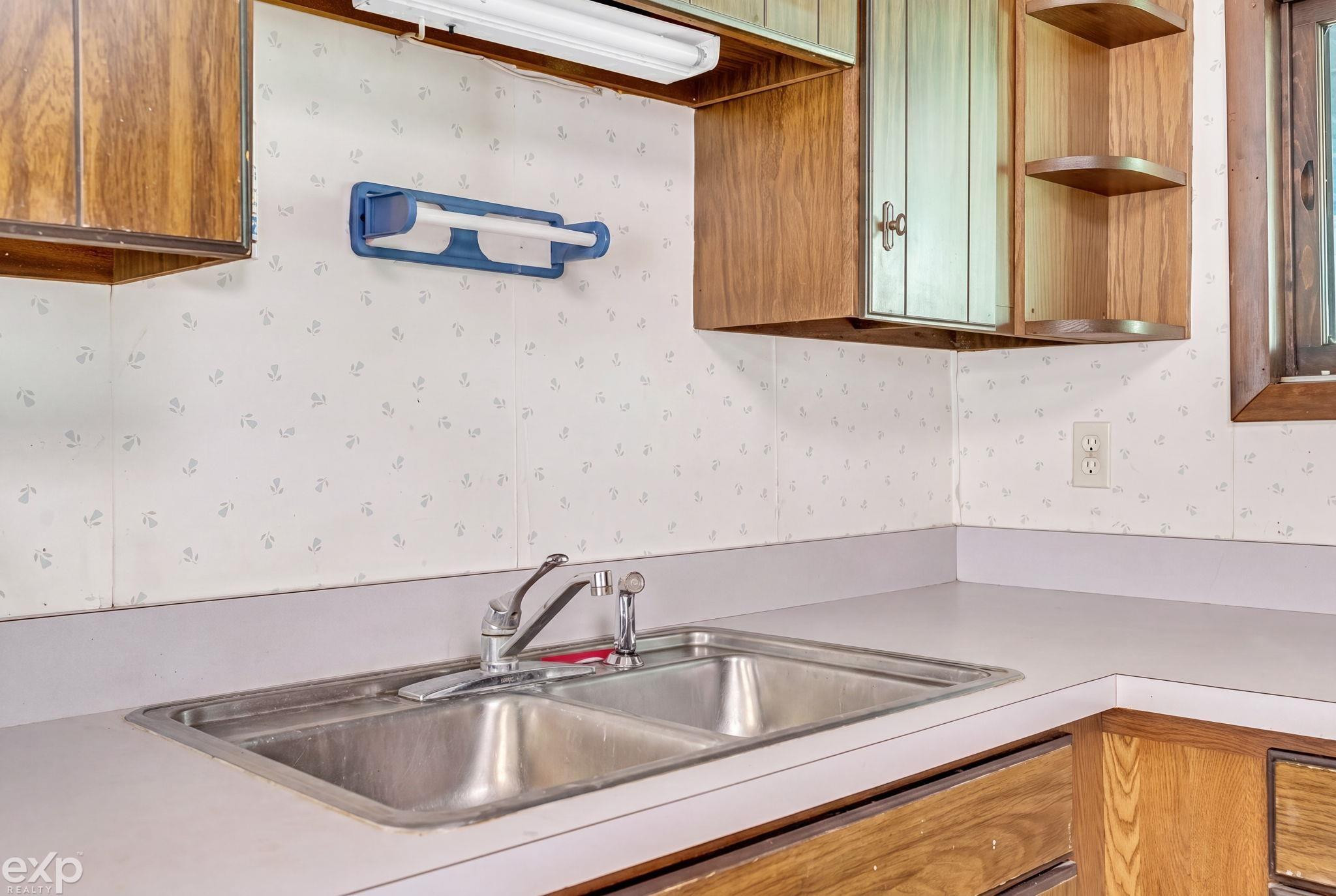 6406 Lapeer Road, MI 48049 — Photo 20