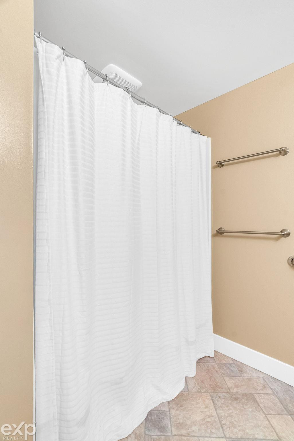 6406 Lapeer Road, MI 48049 — Photo 31