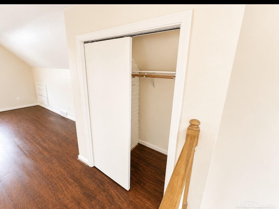 621 Bradley Avenue, Flint, MI 48503 — Photo 18