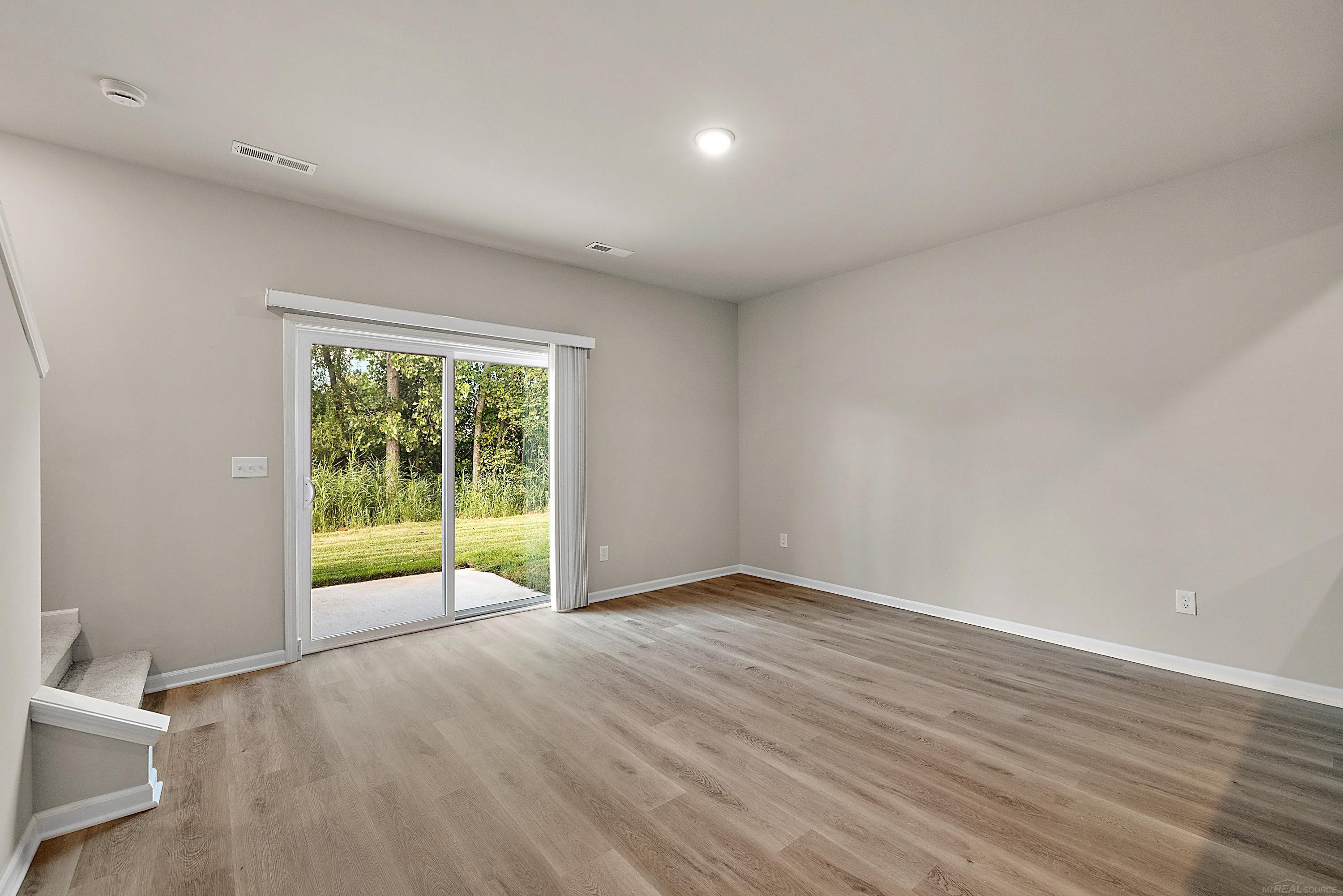 51402 Tides Drive, Bldg 2 Unit 6F, MI — Photo 18