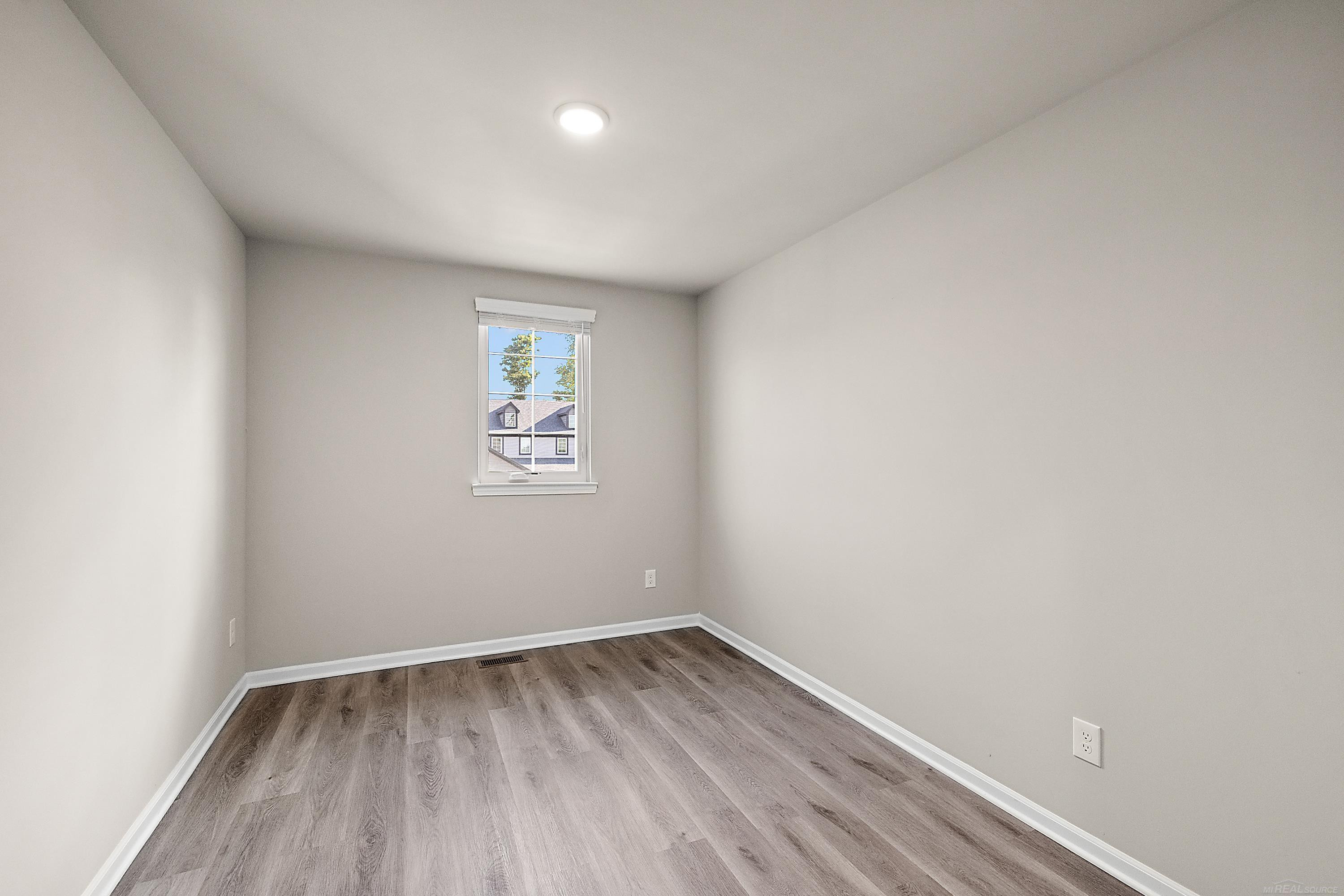 28259 Loews Drive, Bldg 8 Unit 2B, MI — Photo 37