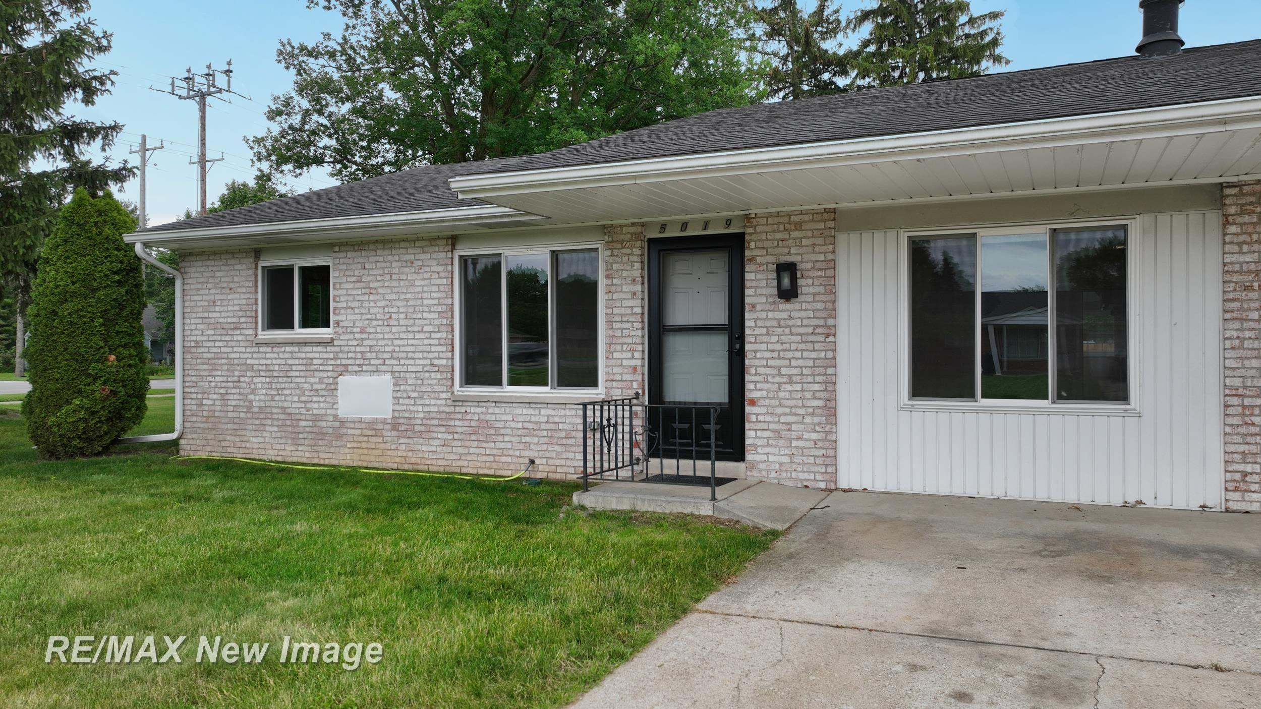 5019 Glenfield Drive, Saginaw, MI 48638 — Photo 4