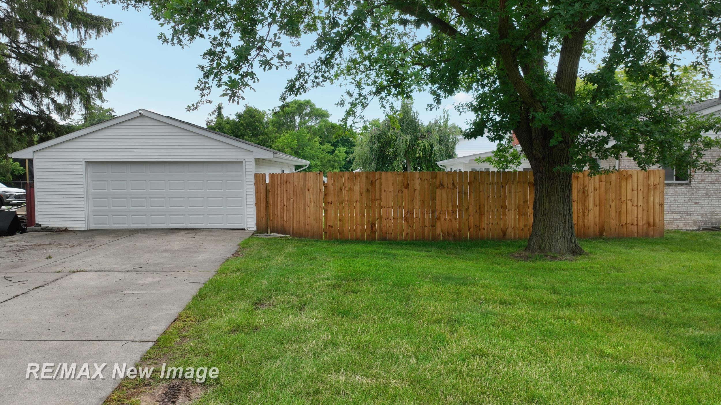 5019 Glenfield Drive, Saginaw, MI 48638 — Photo 62
