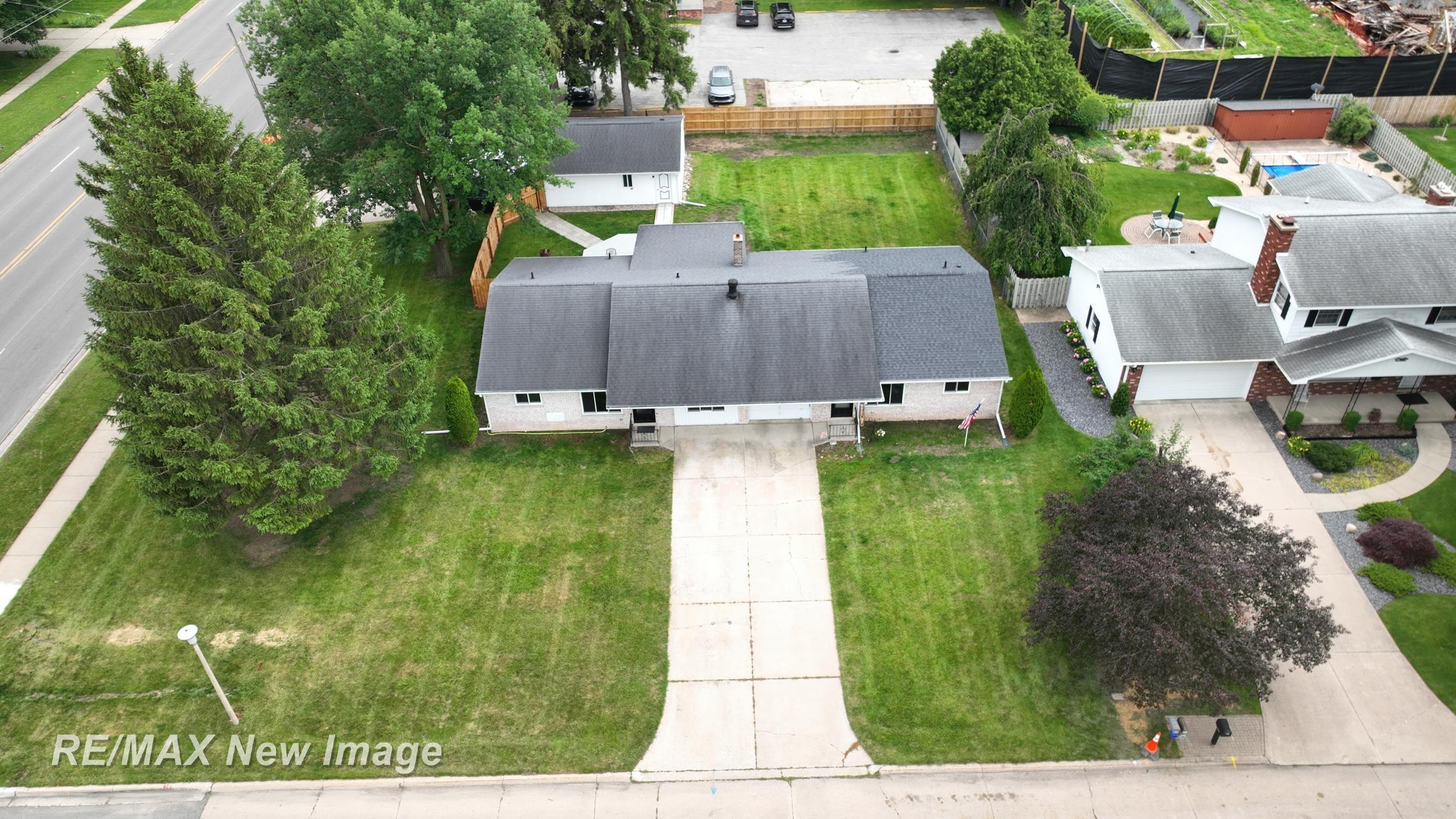 5019 Glenfield Drive, Saginaw, MI 48638 — Photo 65