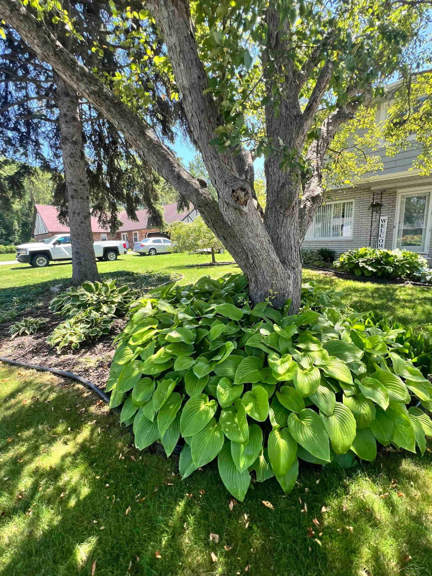 1947 Crescent Drive, Saginaw, MI 48604 — Photo 2