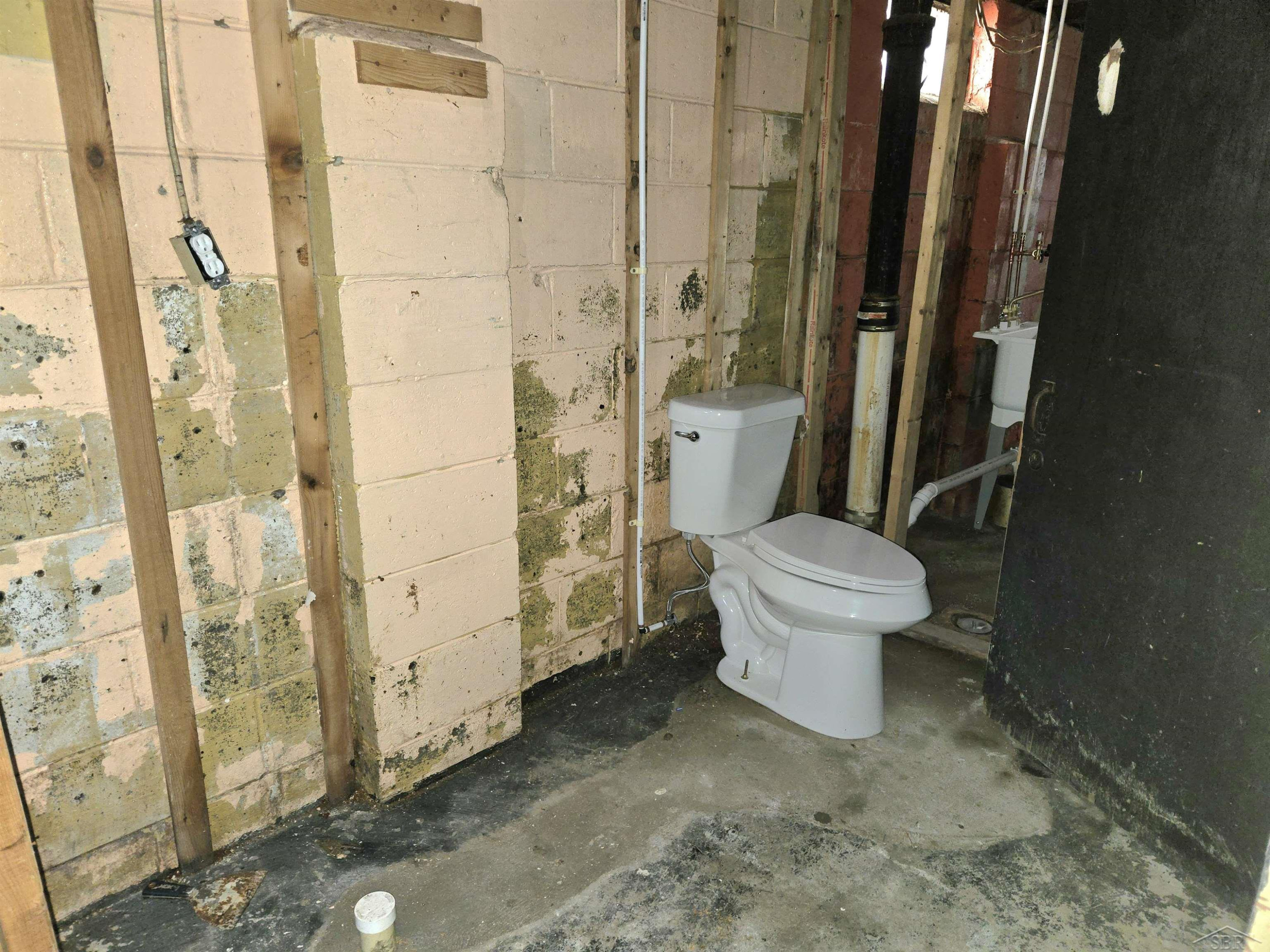 5518 Winthrop Boulevard, Flint, MI 48505 — Photo 16