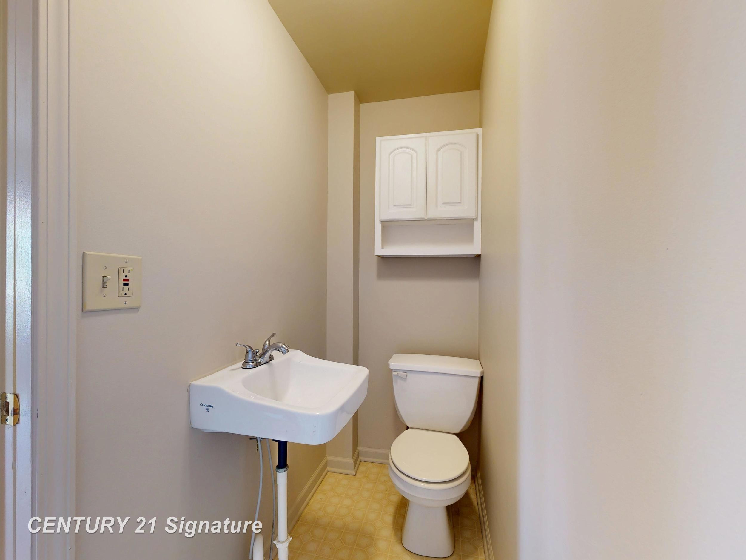 9463 Genesee Street, New Lothrop, MI 48460 — Photo 16