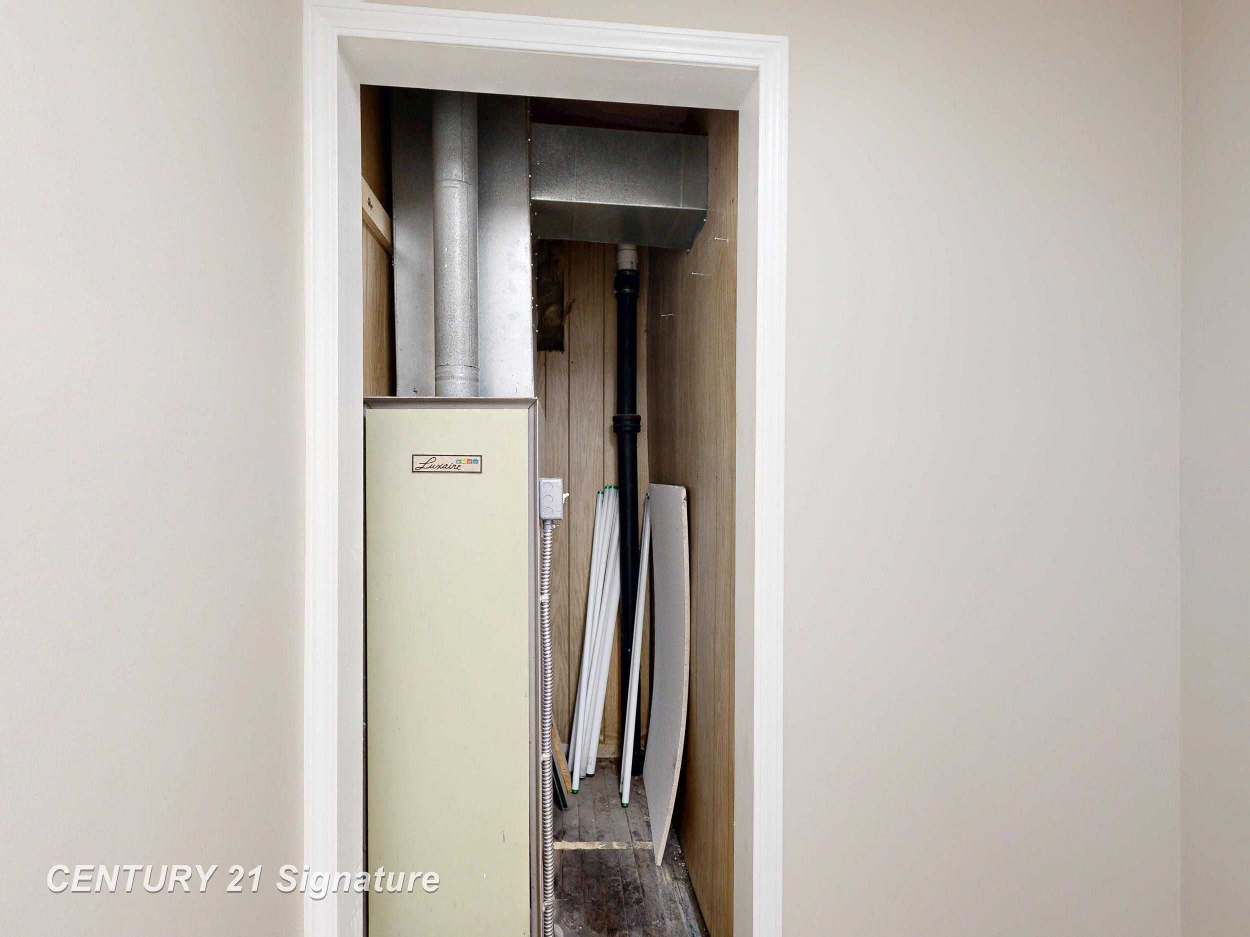 9463 Genesee Street, New Lothrop, MI 48460 — Photo 19