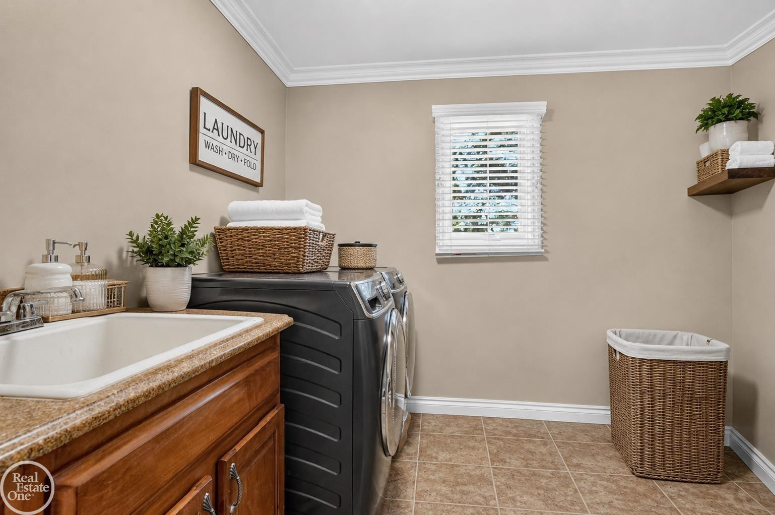 53987 Trent River Drive, Shelby Twp, MI 48315 — Photo 22