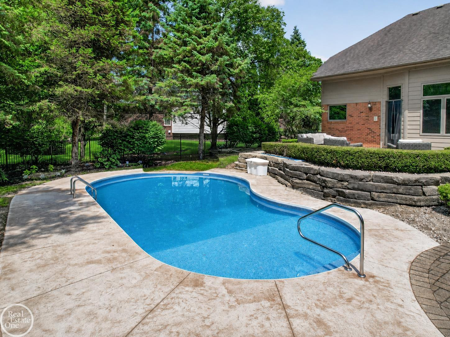 53987 Trent River Drive, Shelby Twp, MI 48315 — Photo 51