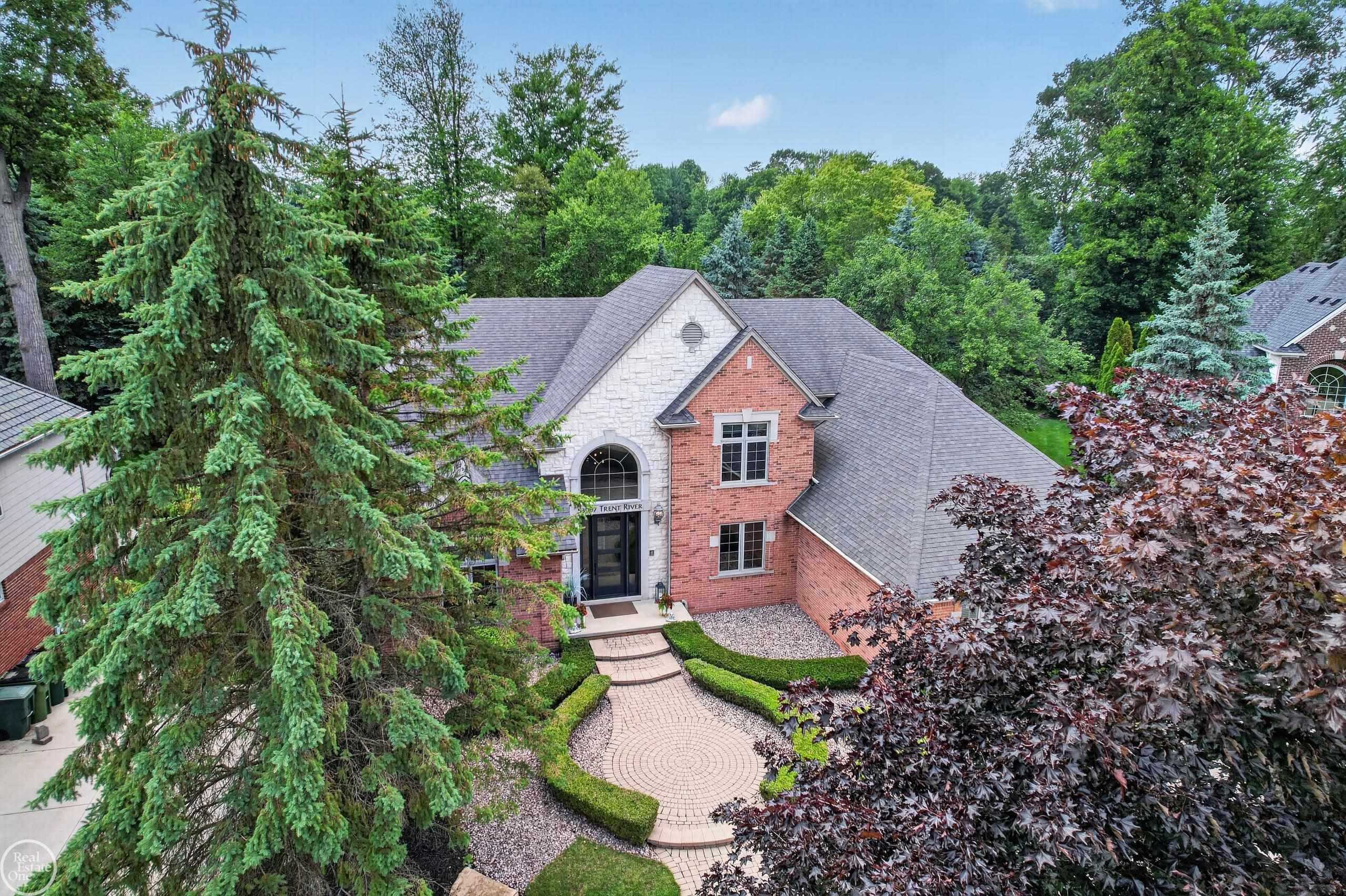 53987 Trent River Drive, Shelby Twp, MI 48315 — Photo 57
