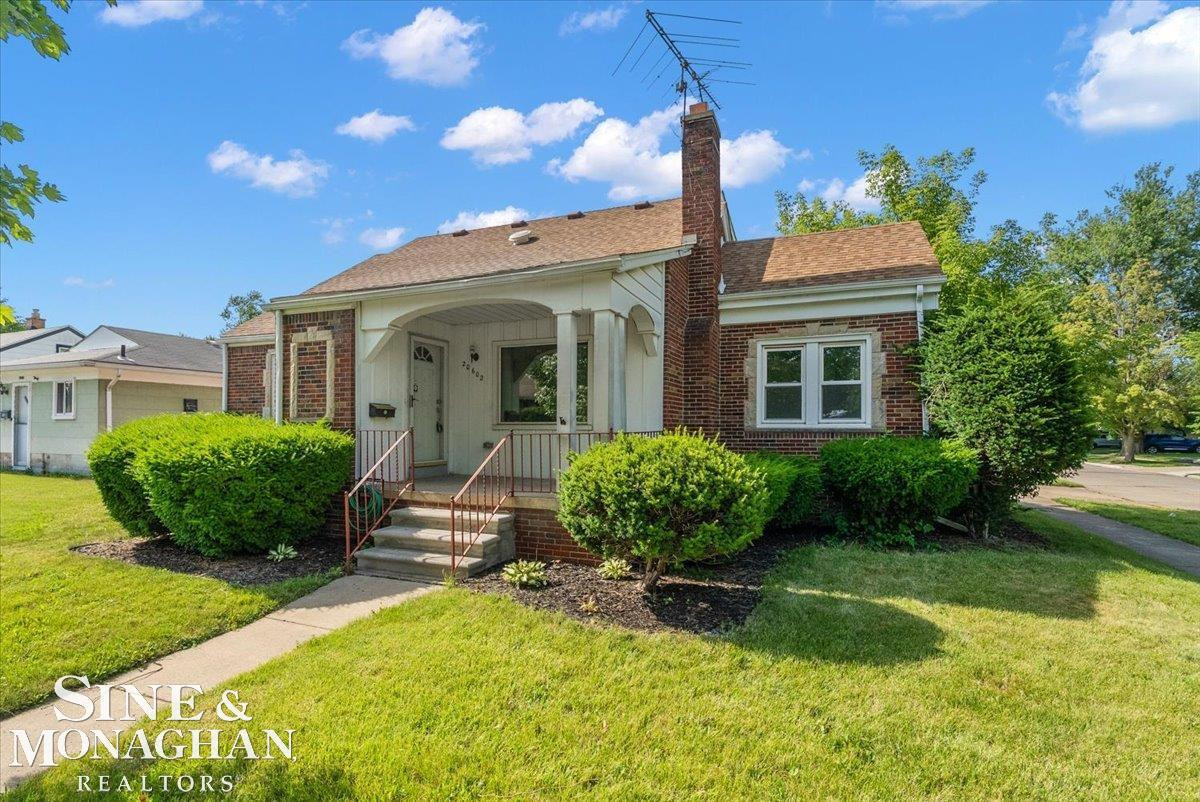 20602 Powers Street, Dearborn Heights, MI 48125
