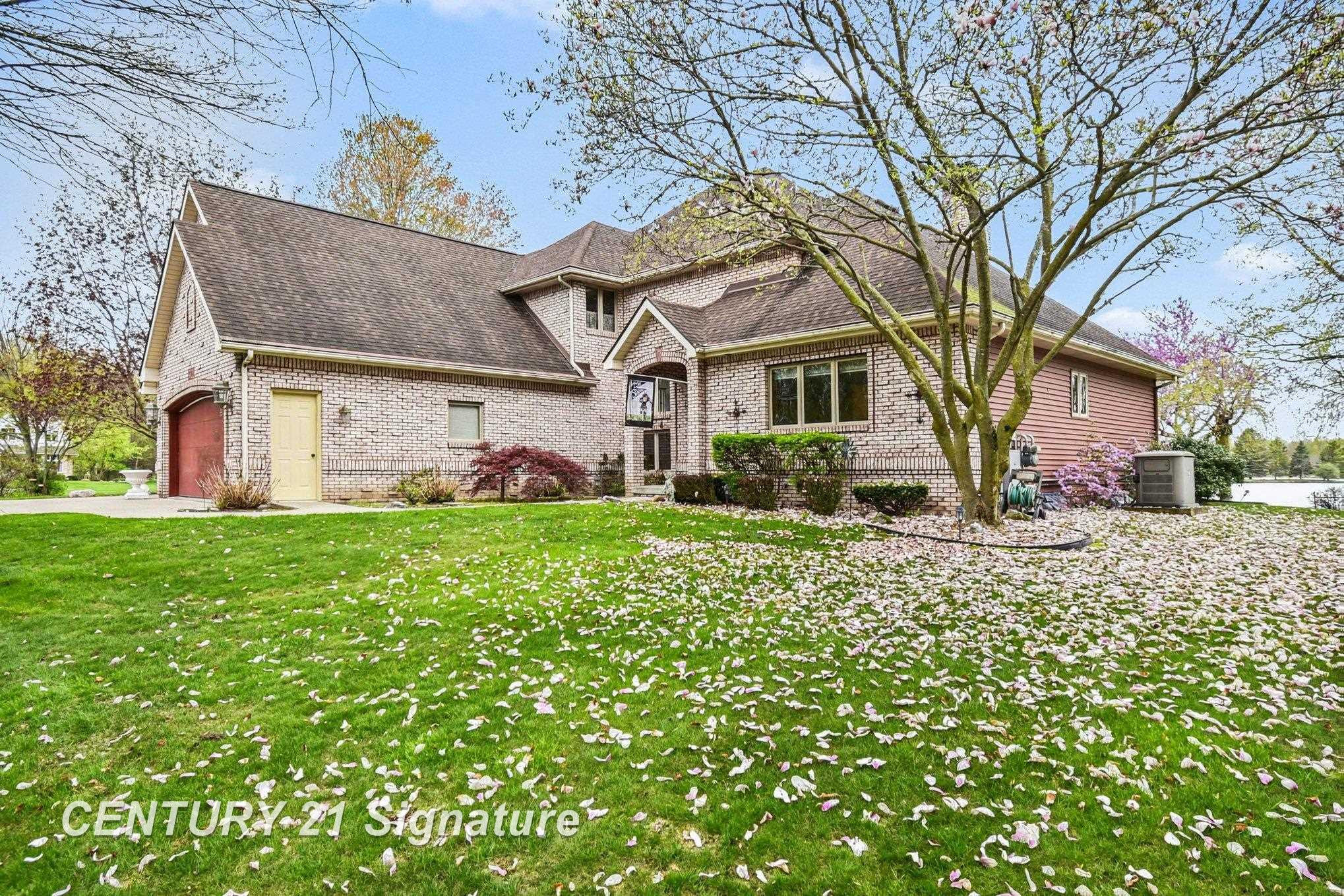1944 E Lake Circle Drive, Saginaw, MI 48609 — Photo 3