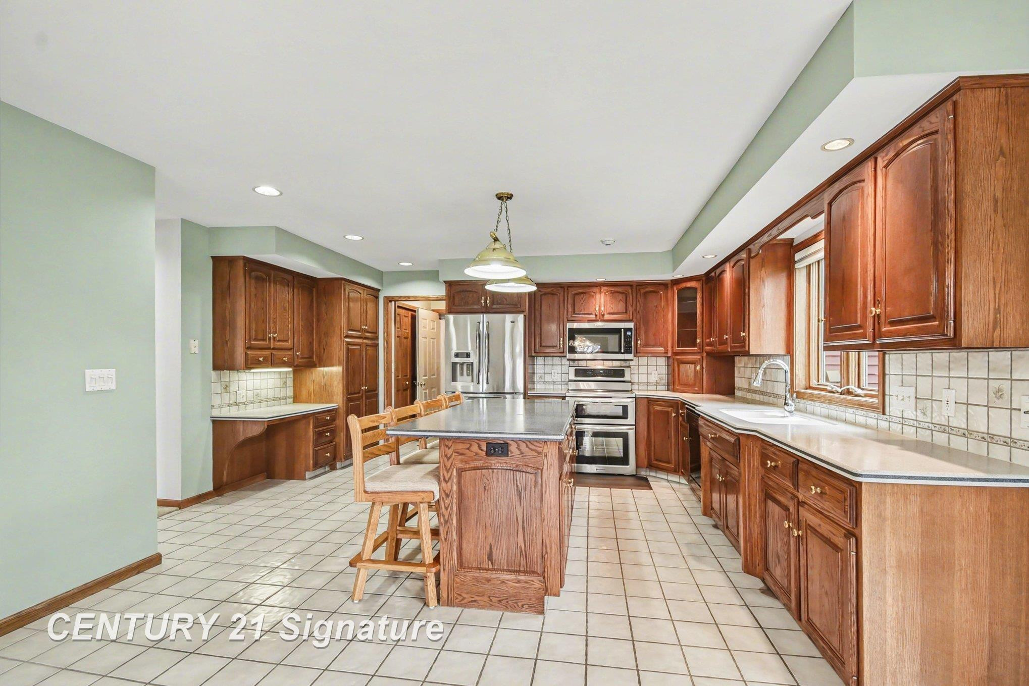 1944 E Lake Circle Drive, Saginaw, MI 48609 — Photo 20