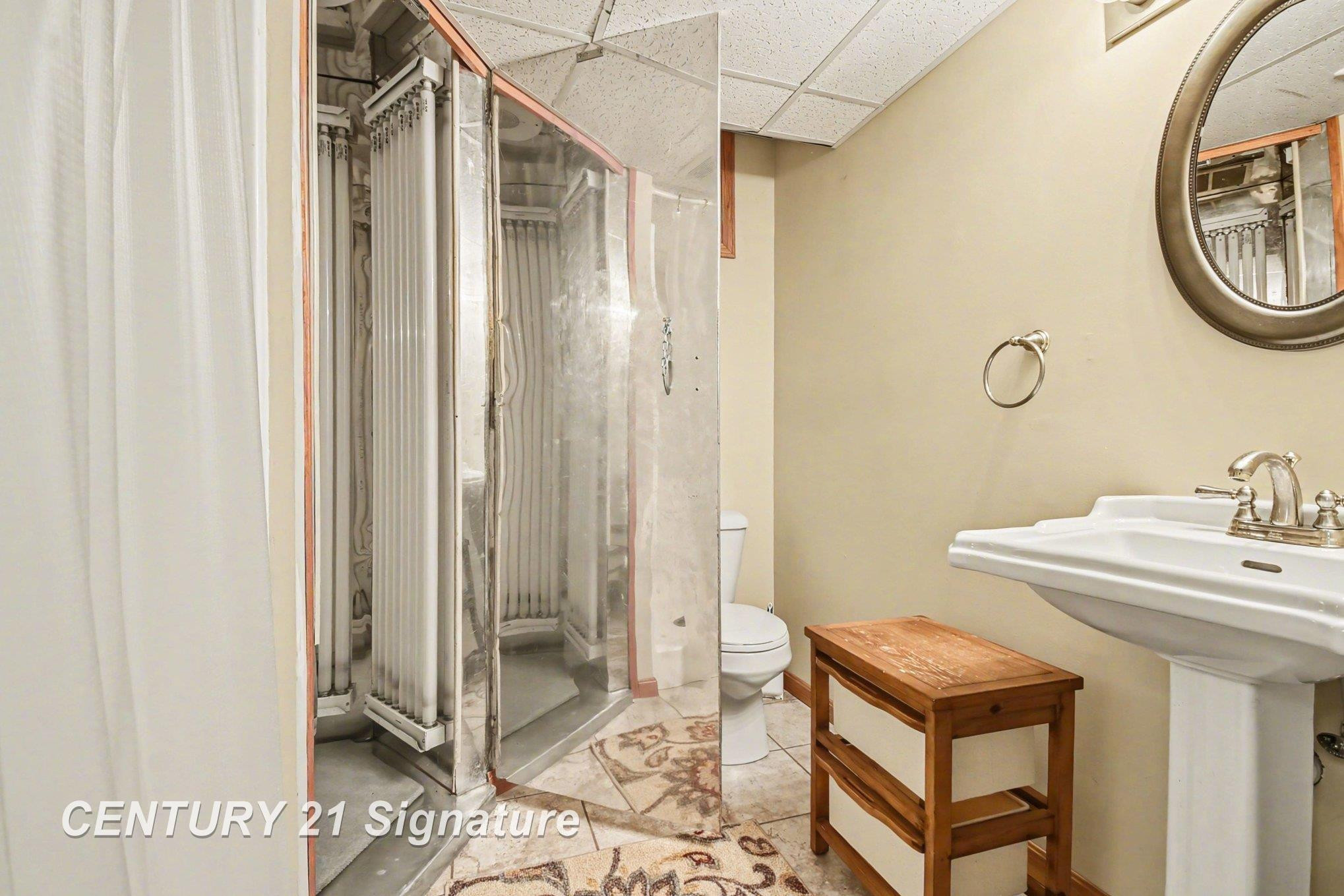 1944 E Lake Circle Drive, Saginaw, MI 48609 — Photo 35
