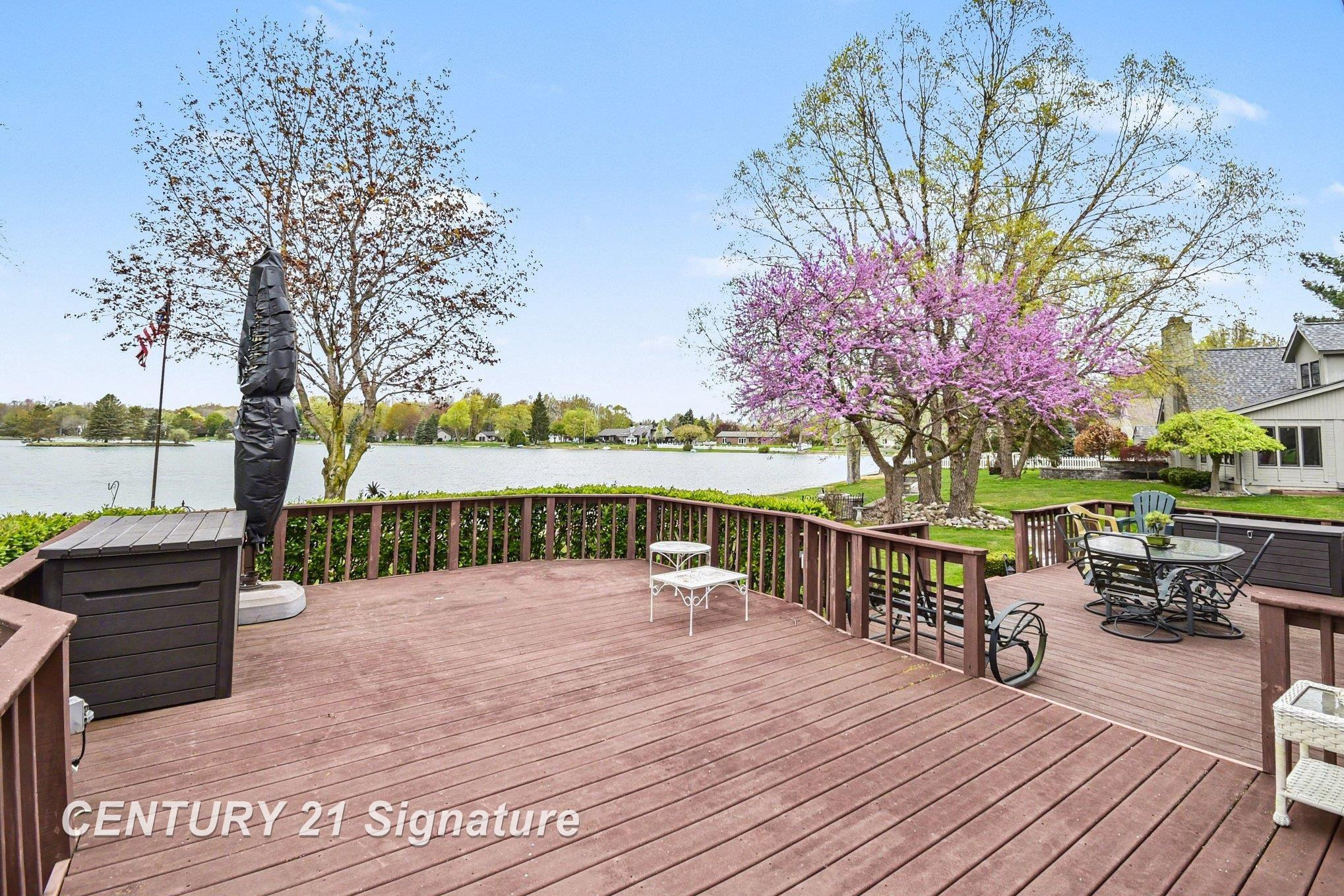 1944 E Lake Circle Drive, Saginaw, MI 48609 — Photo 44