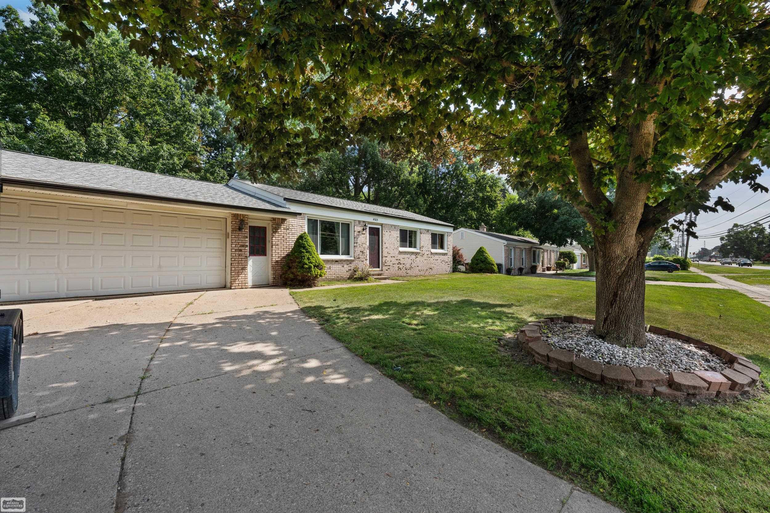 4505 23 Mile Road, Utica, MI 48316 — Photo 4