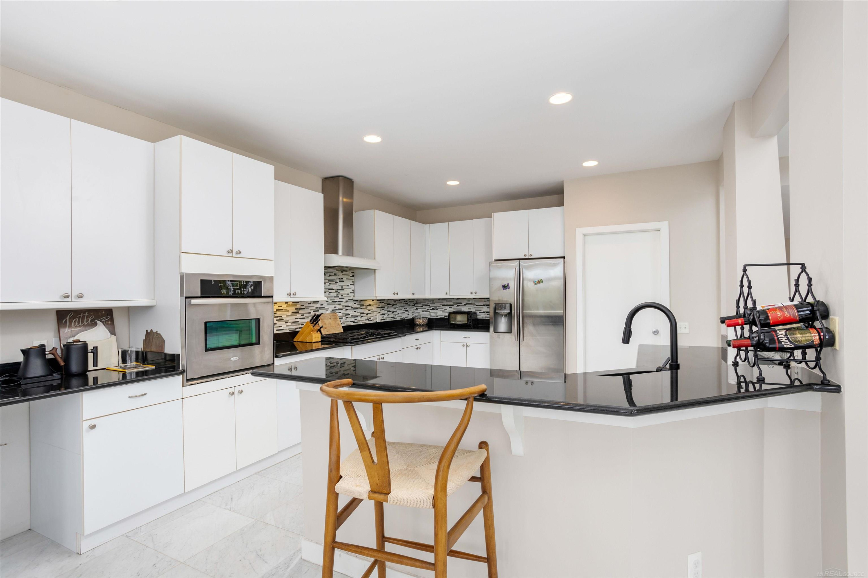 170 Keelson Drive, Detroit, MI 48215 — Photo 15