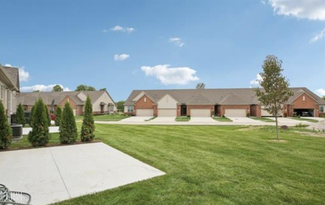 48810 Birmingham Drive, Chesterfield, MI 48047 — Photo 22