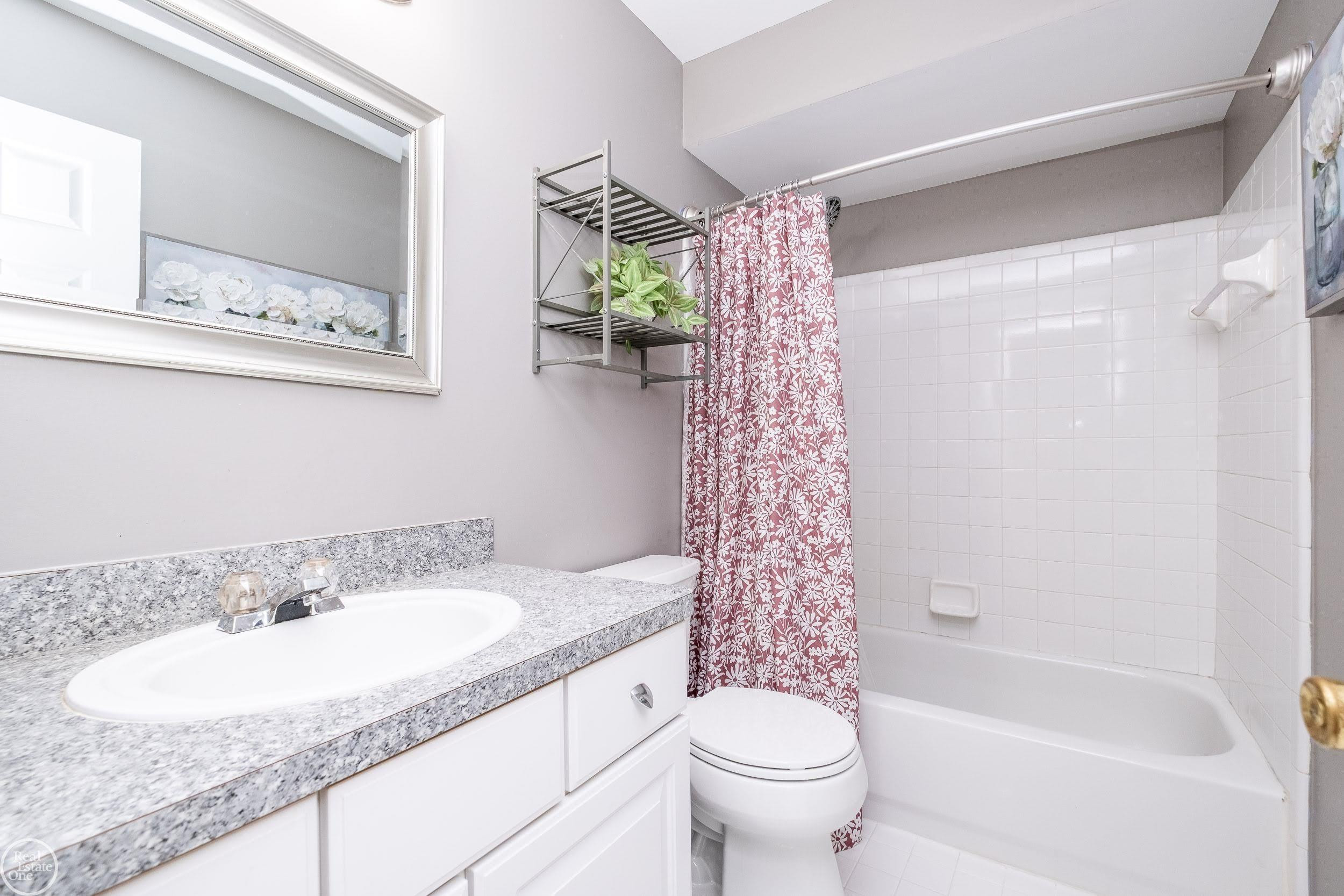 57667 Yorkshire Court, Washington, MI — Photo 35