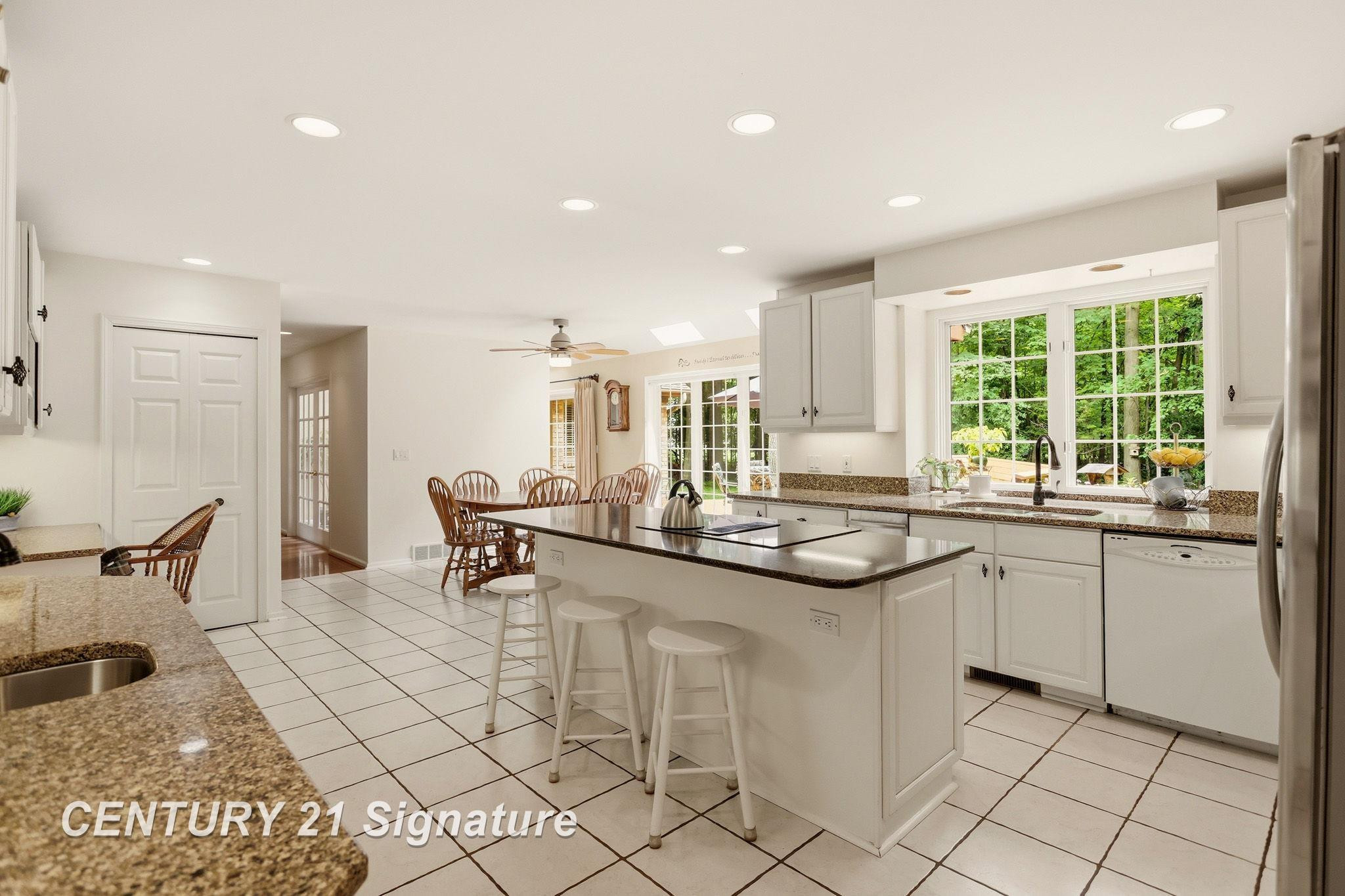 4210 Maple Woods West Drive, Saginaw, MI 48603 — Photo 16