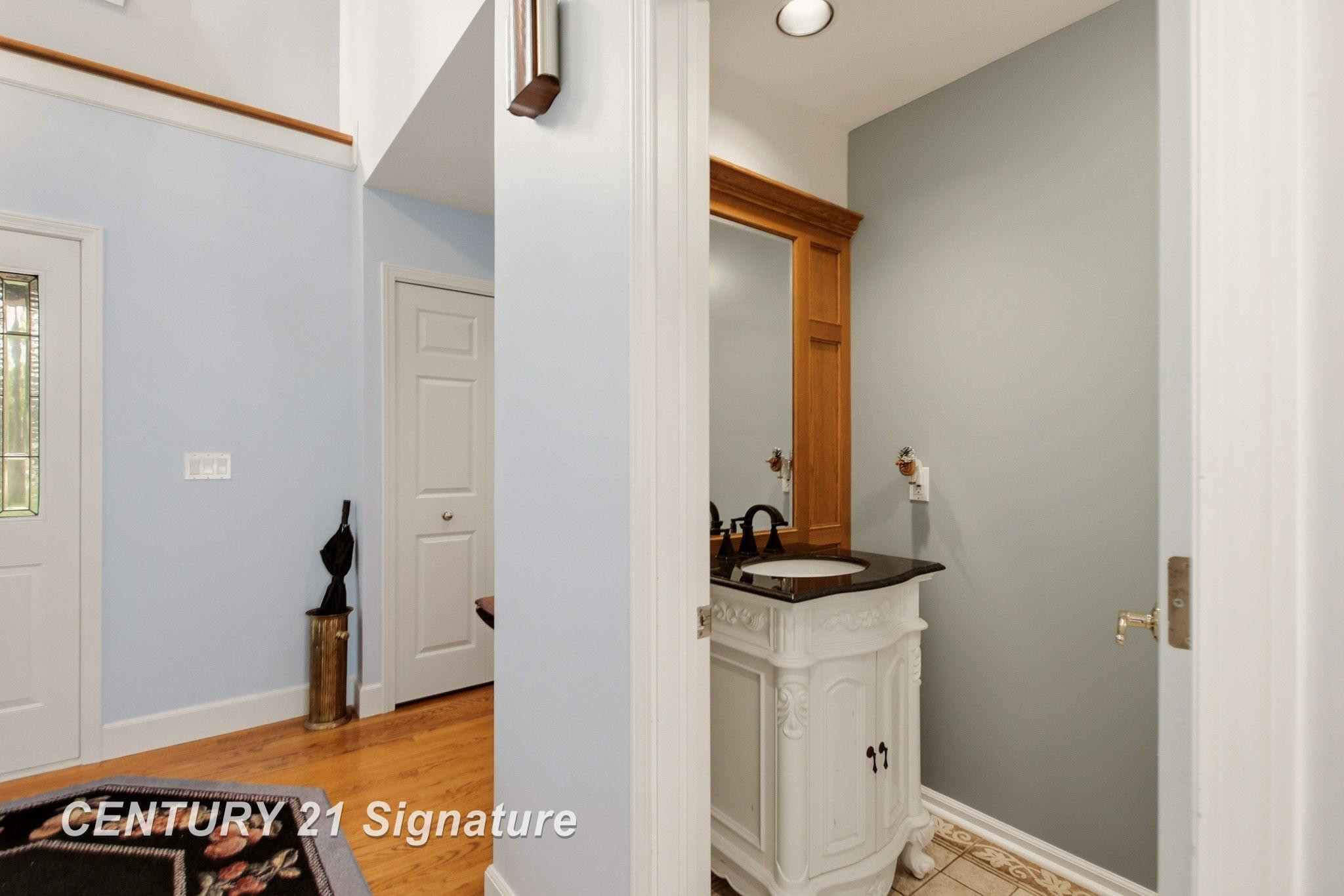 4210 Maple Woods West Drive, Saginaw, MI 48603 — Photo 28