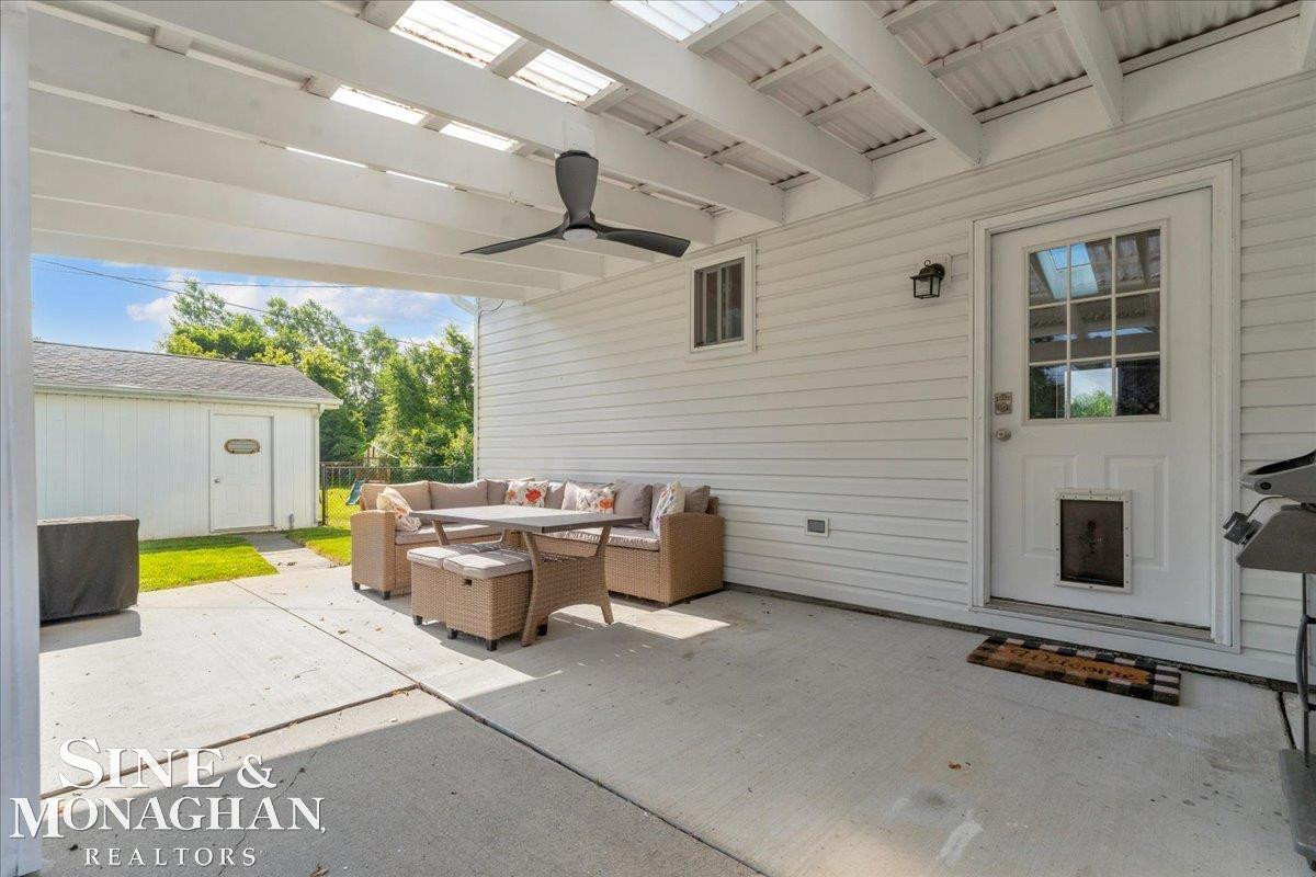 855 Montana Street, Marysville, MI 48040 — Photo 35