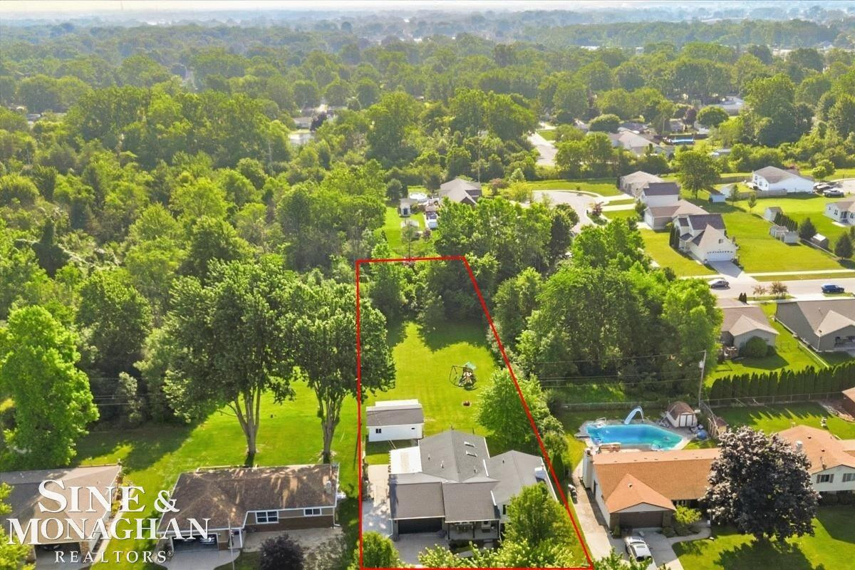 855 Montana Street, Marysville, MI 48040 — Photo 41