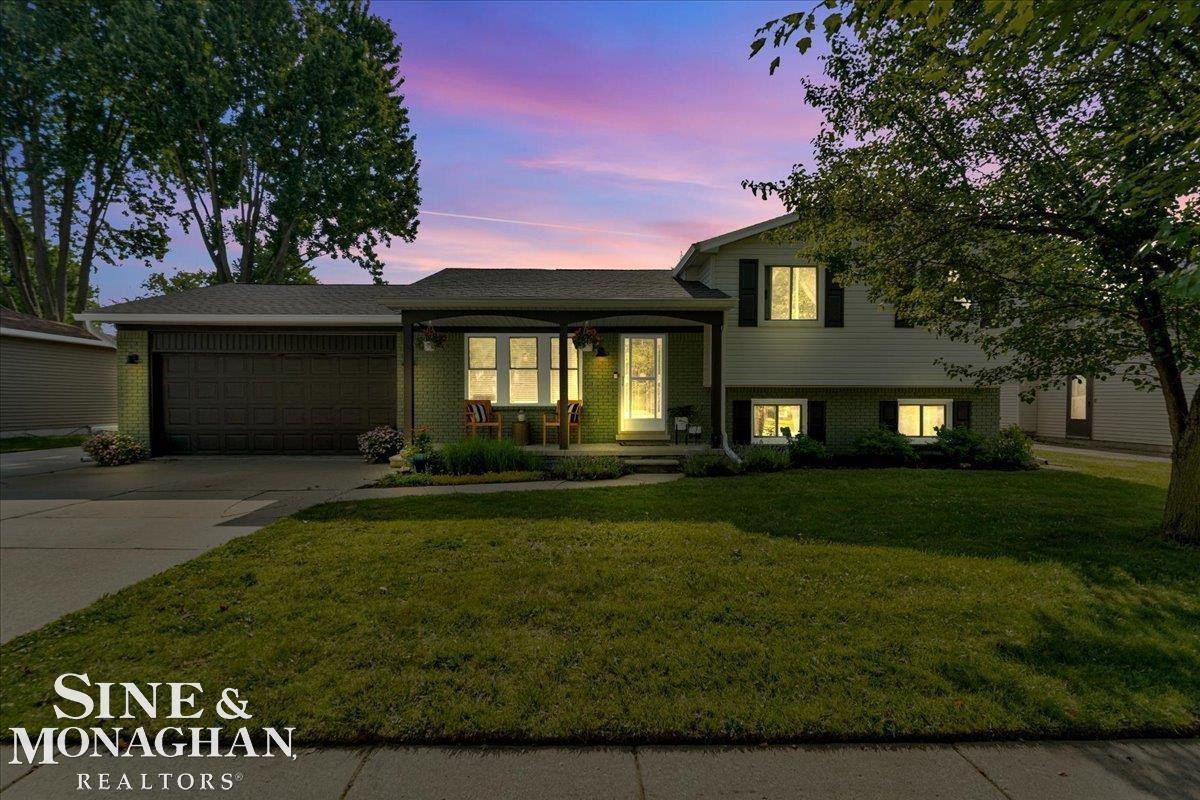 855 Montana Street, Marysville, MI 48040 — Photo 46