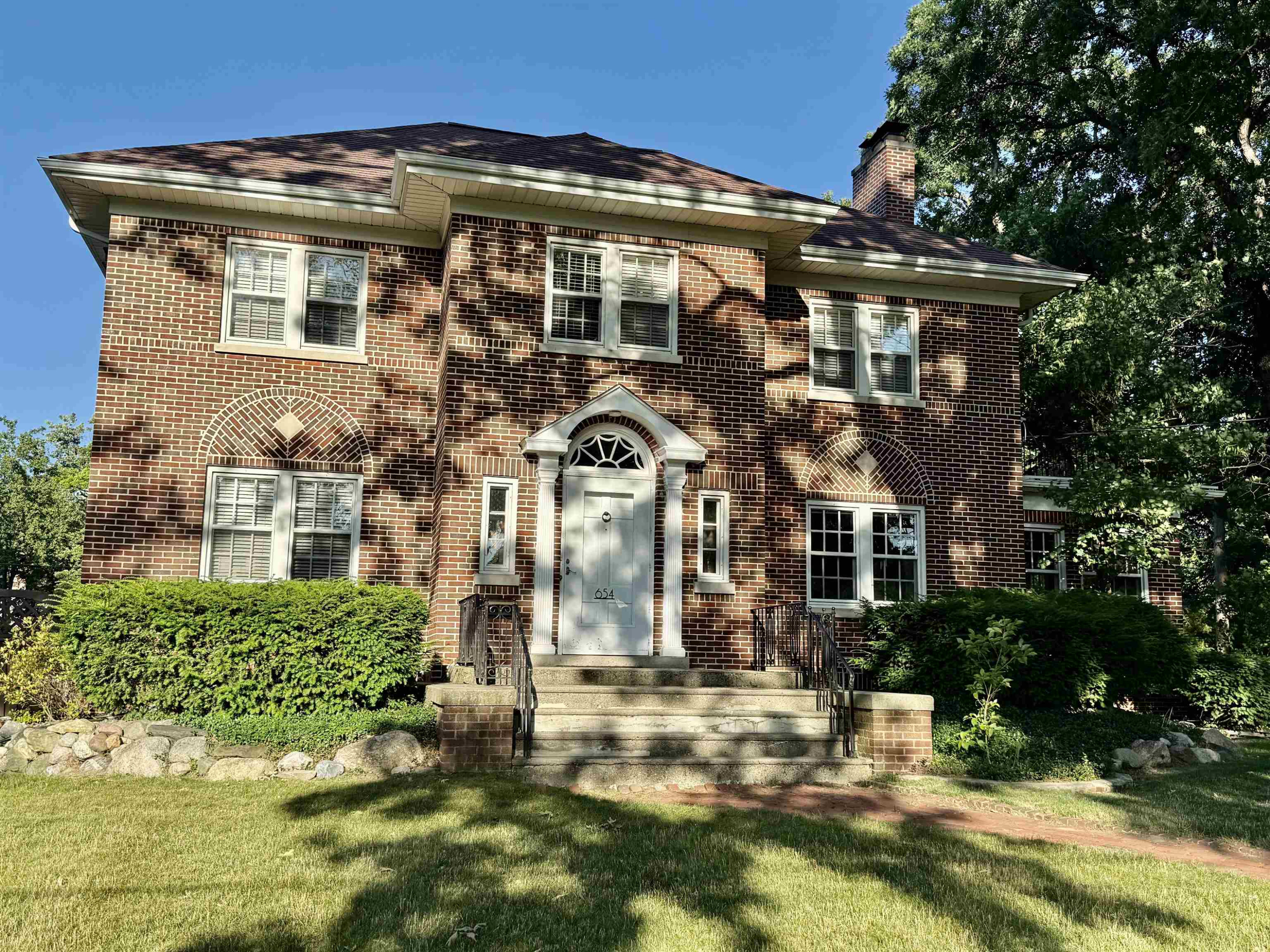 654 First Street, Owosso, MI 48867 — Photo 2