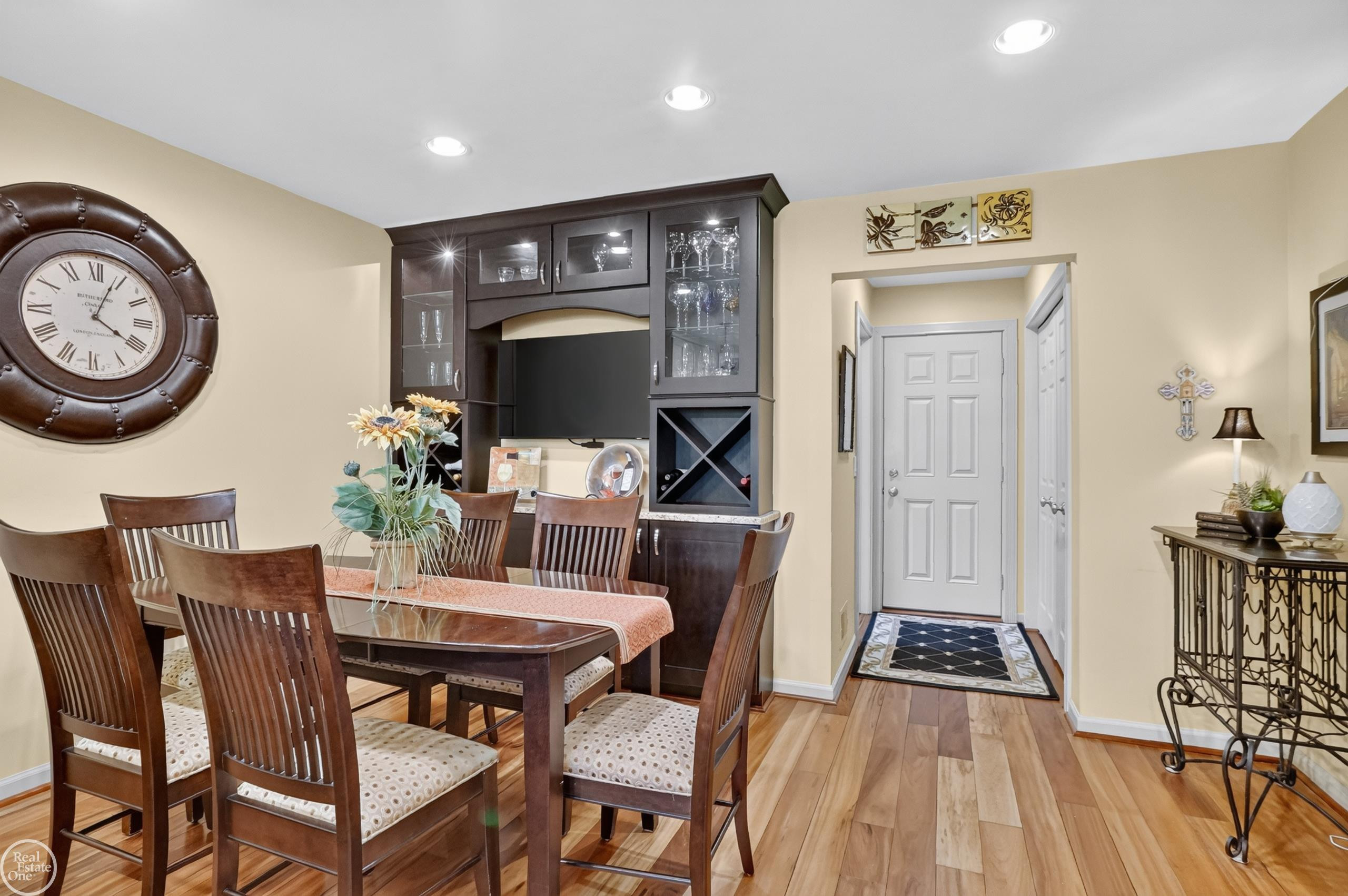 41220 Scarborough Court, Clinton Twp, MI 48038 — Photo 14