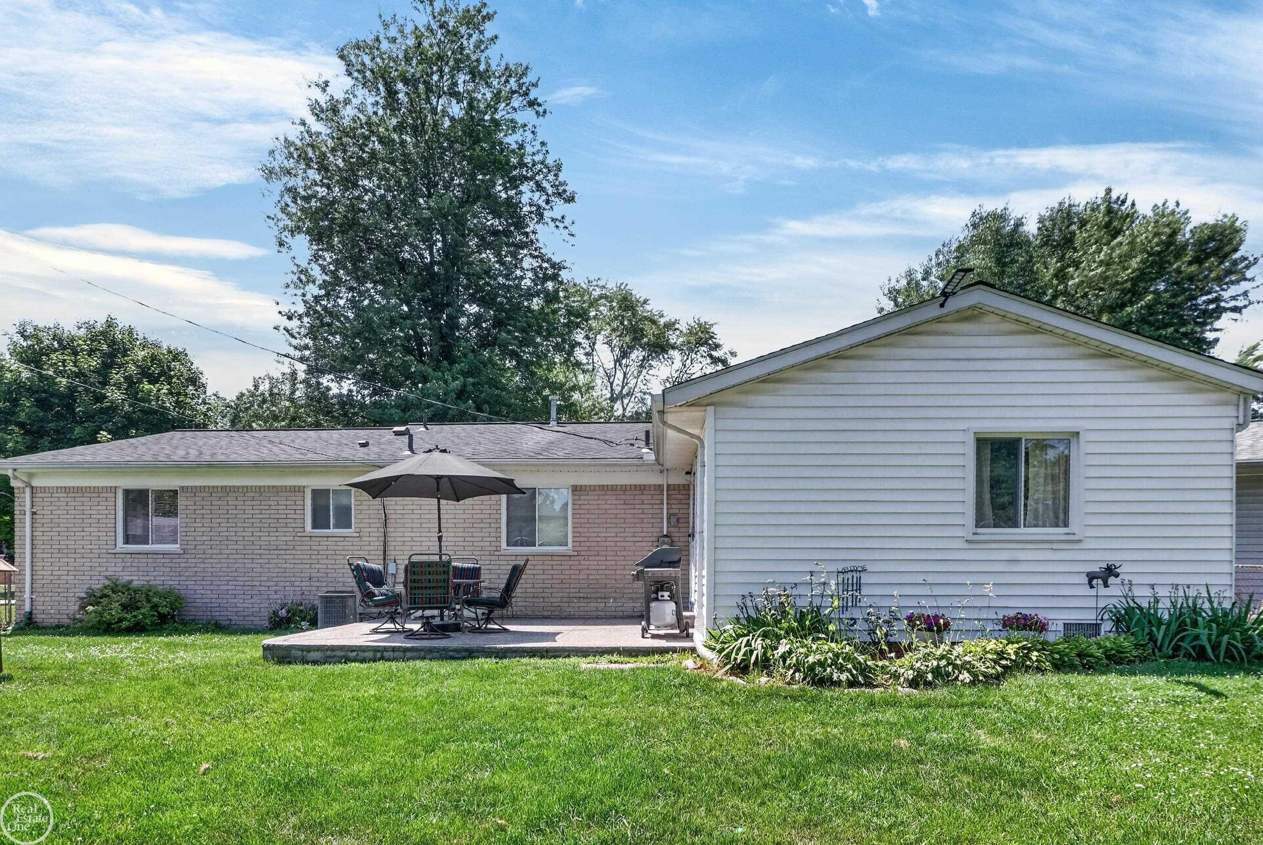 50644 Parsons Drive, Shelby Twp, MI 48317 — Photo 19