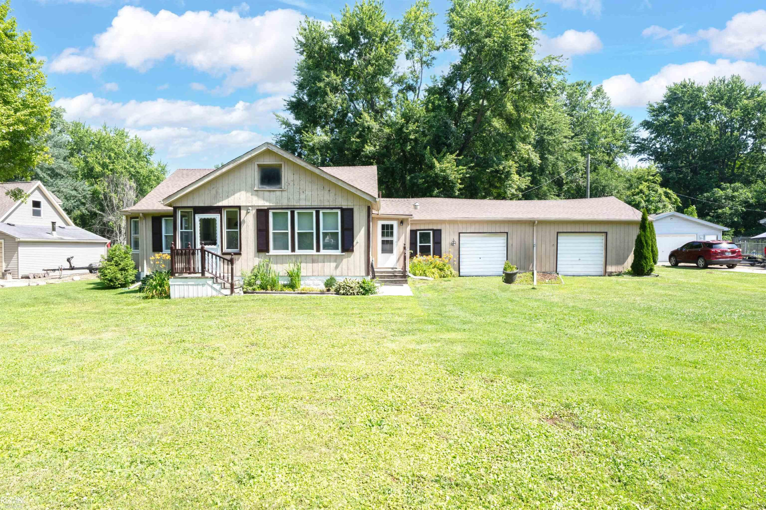 4460 Taft Road, MI 48001 — front exterior