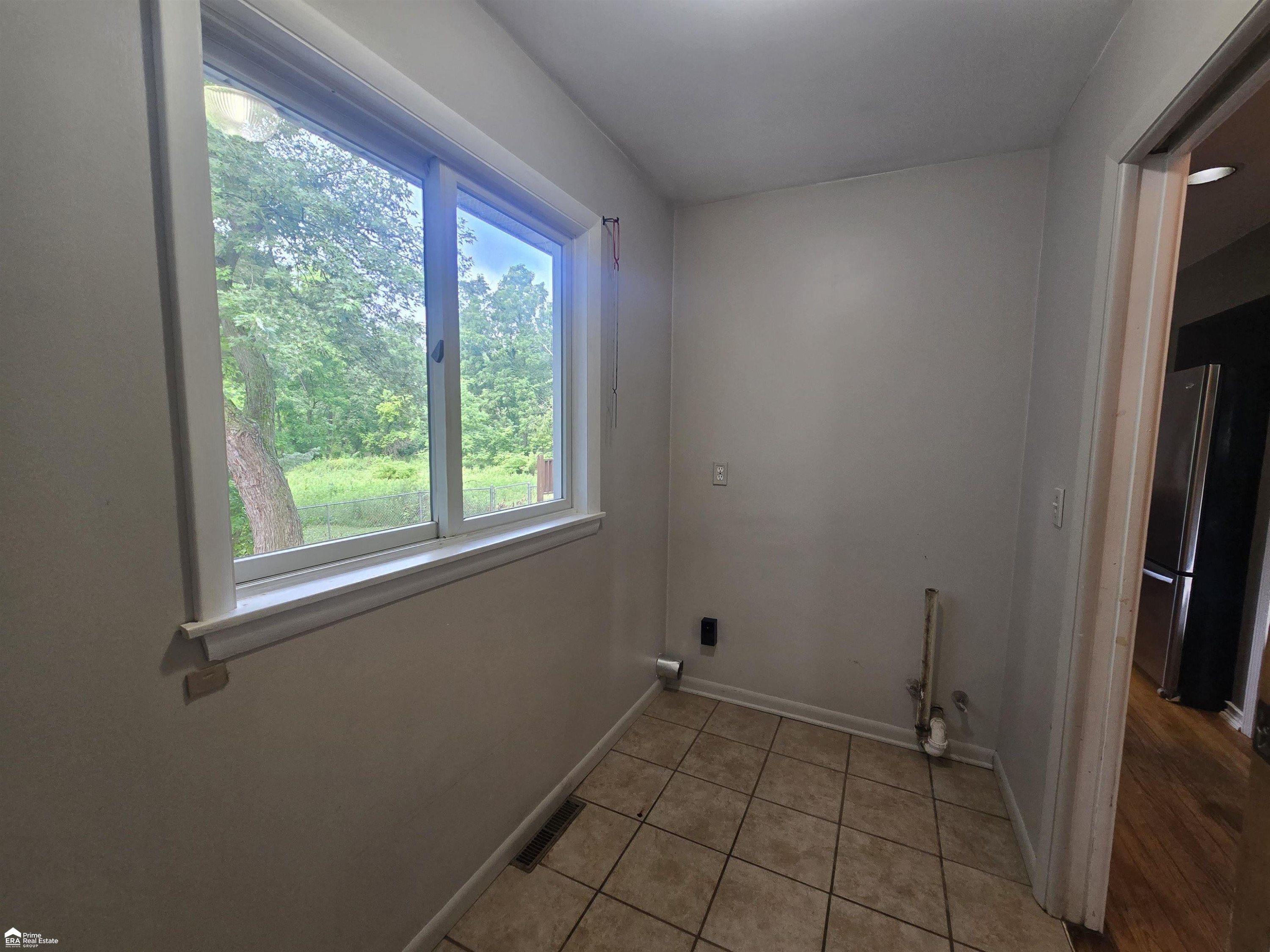 819 W Summit Street, Durand, MI 48429 — Photo 14