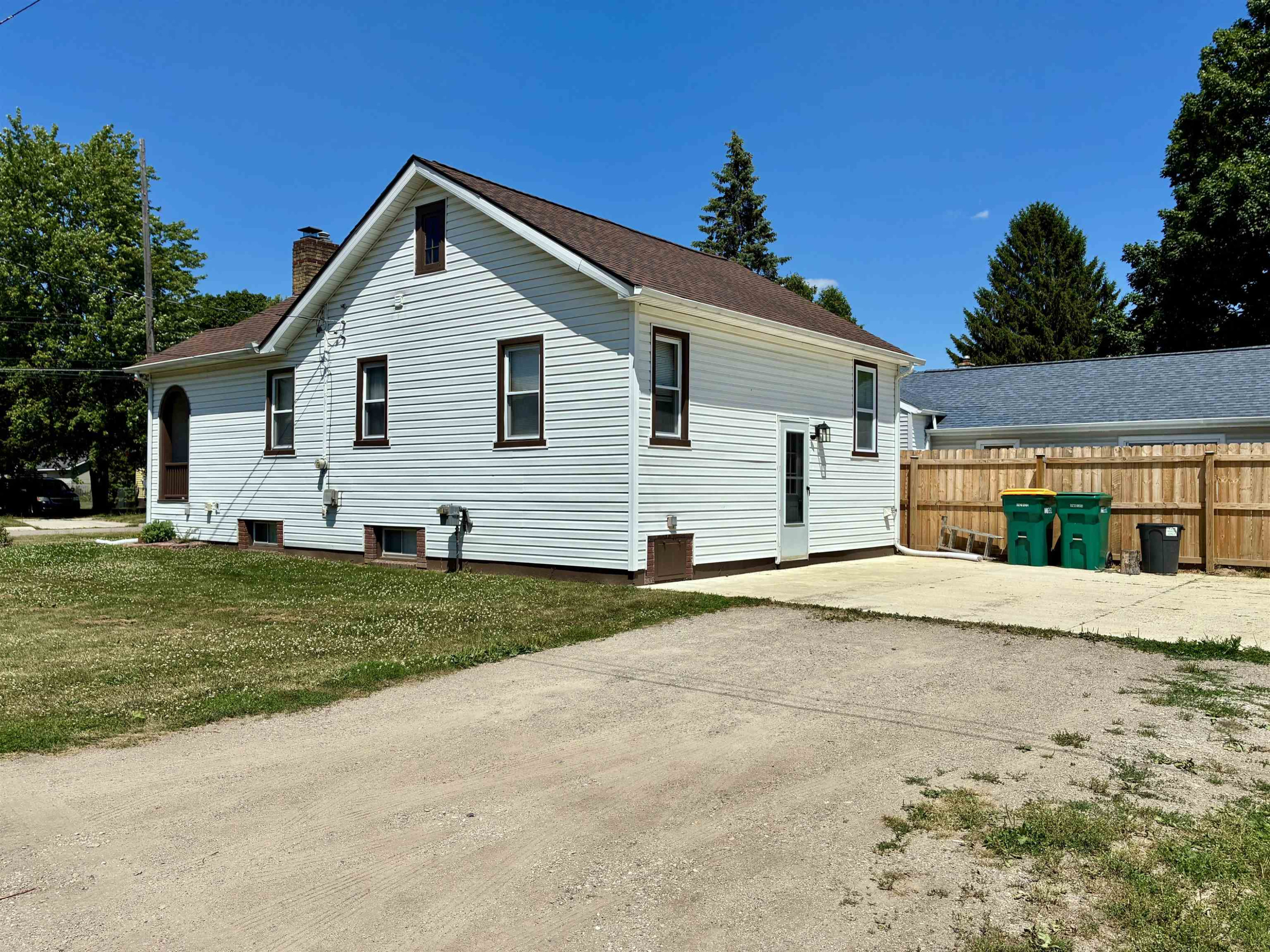 509 W Main Street, Durand, MI 48429 — Photo 2