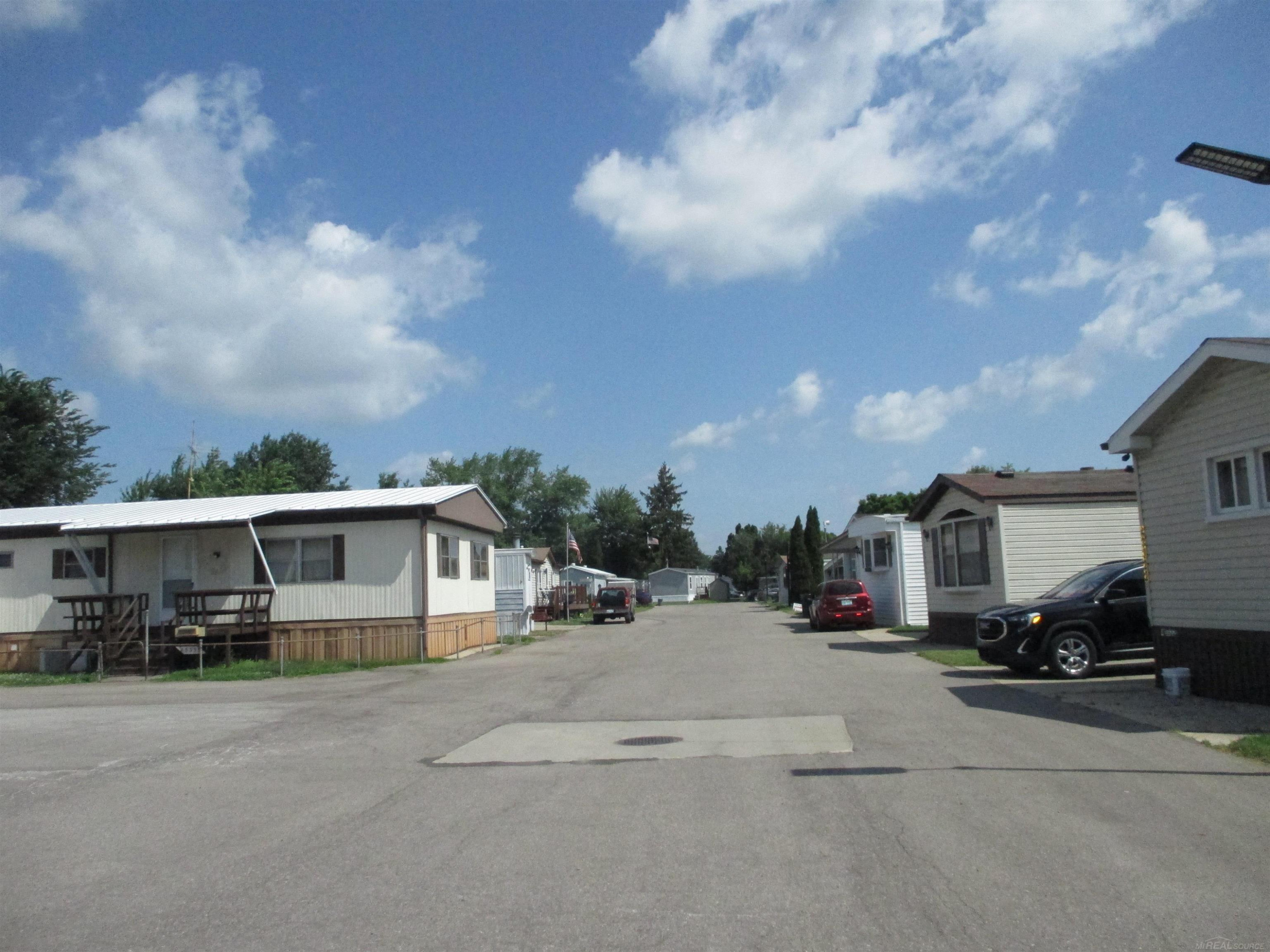 43310 Summit Street, MI — Photo 26