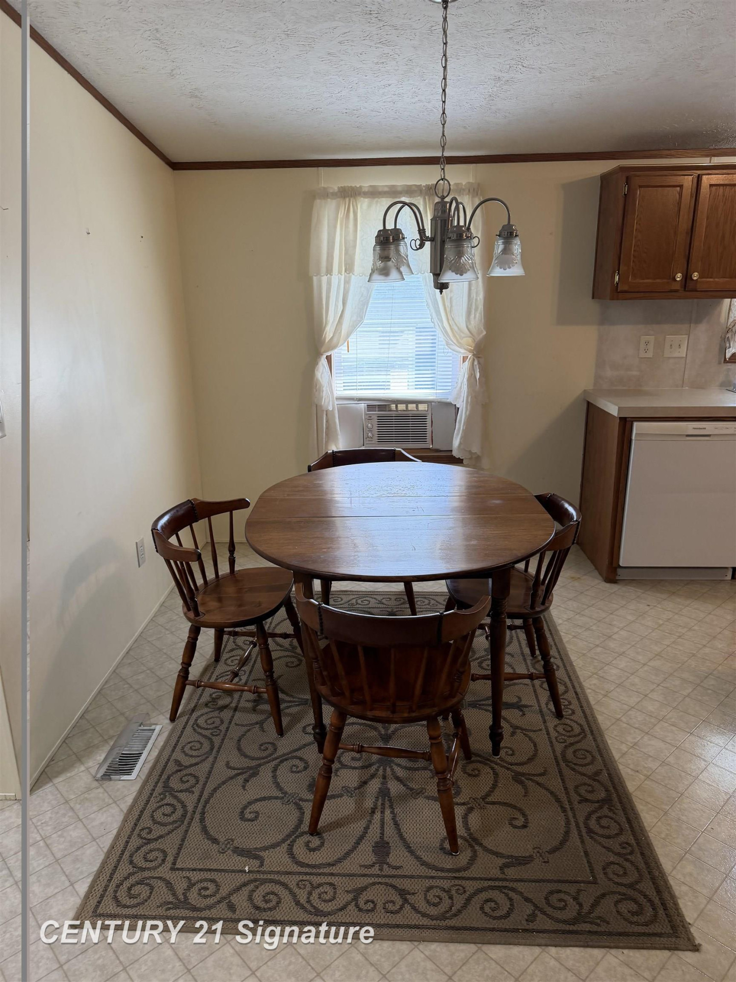 196 Apollo Avenue, Flushing, MI 48433 — Photo 8
