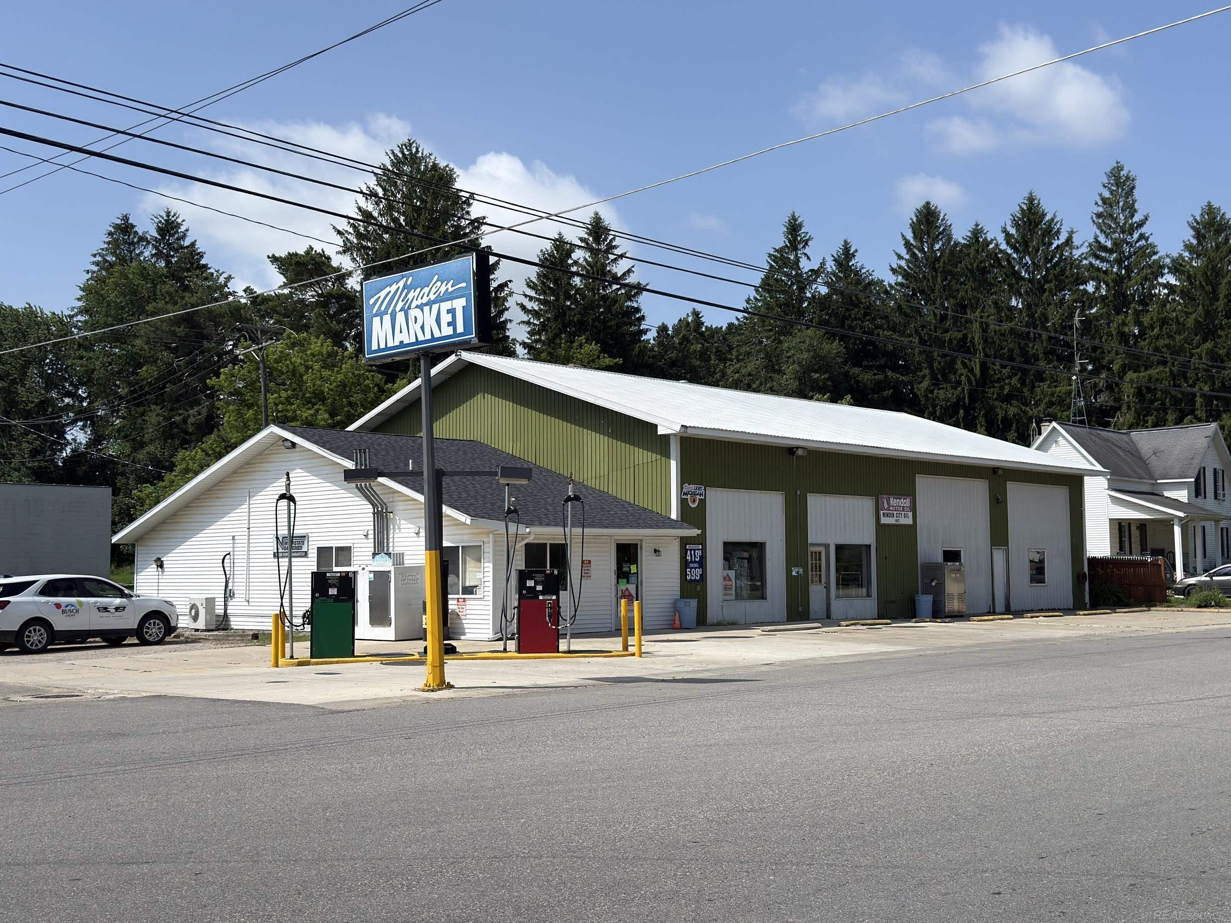 1496 Main Street - Photo 3
