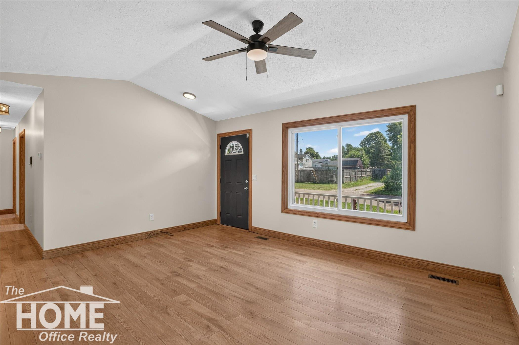 422 S Williams Street, Perry, MI 48872 — Photo 3