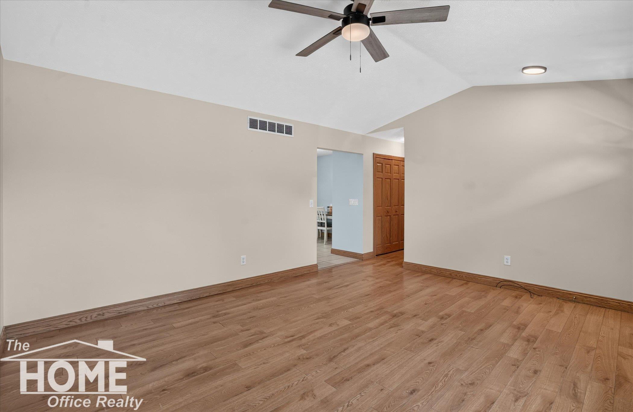 422 S Williams Street, Perry, MI 48872 — Photo 5