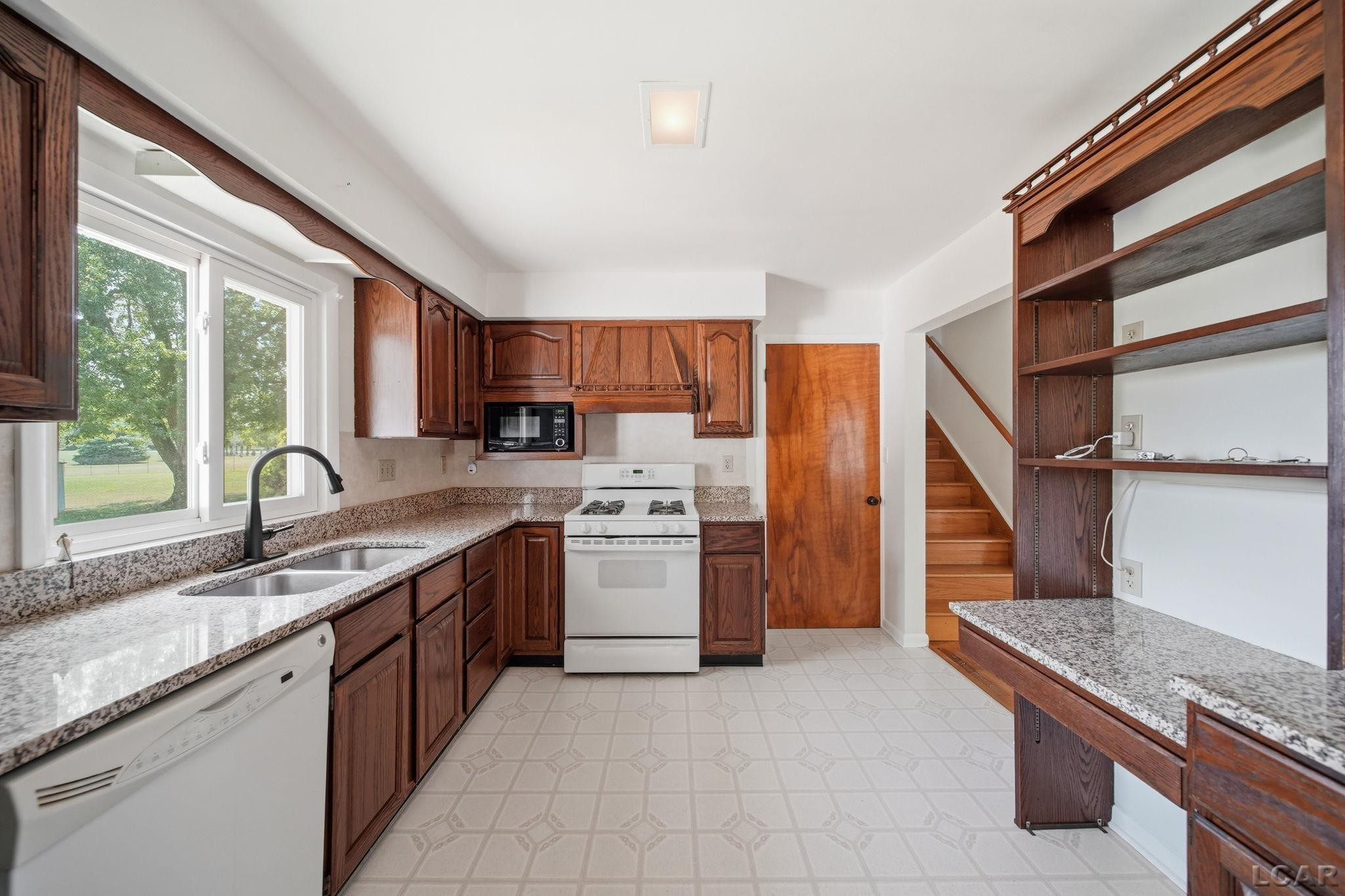 2745 E Carleton Road, Adrian, MI 49221 — Photo 10