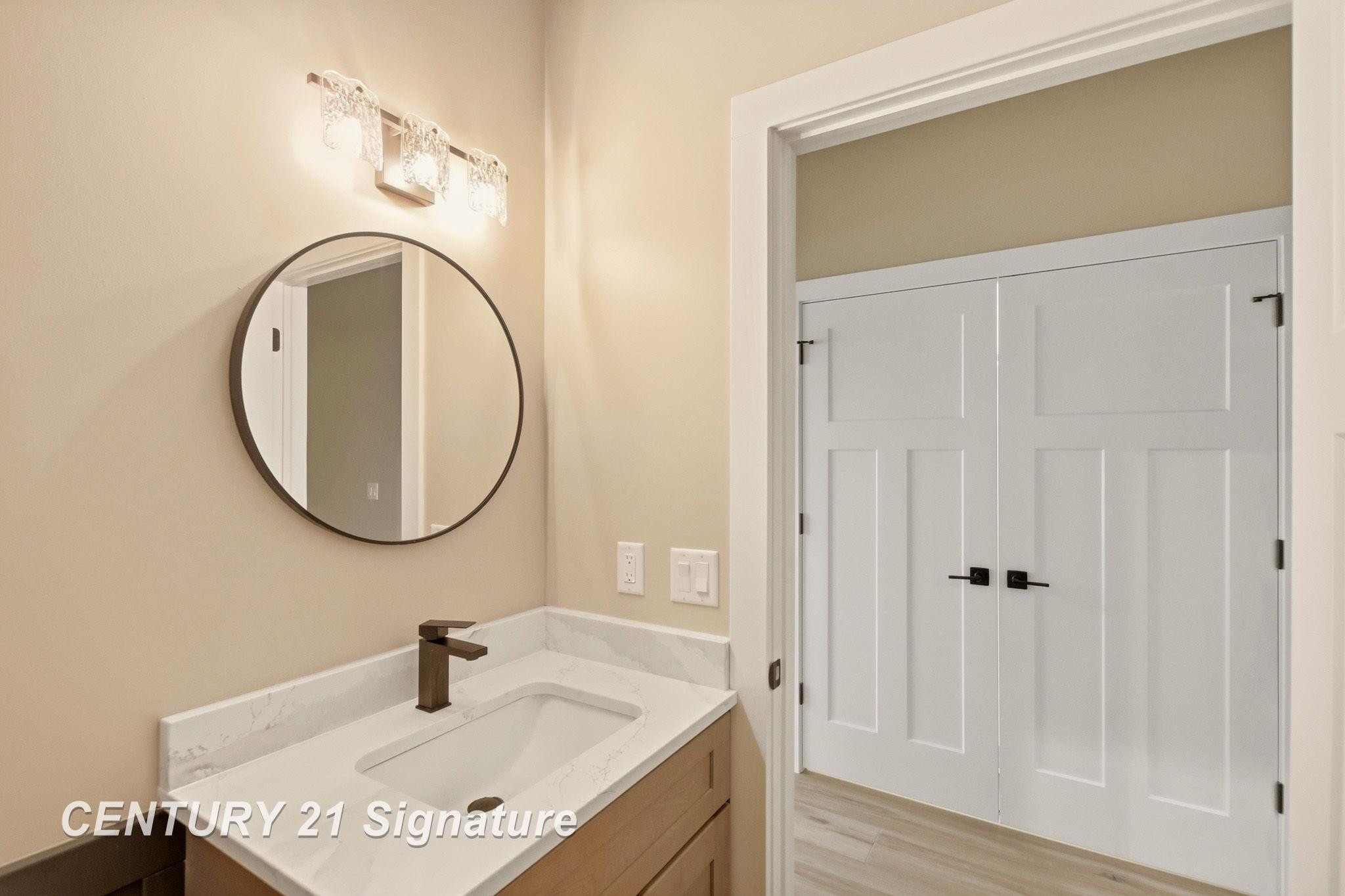 80 Sawmill Creek Trail, Saginaw, MI 48603 — Photo 20