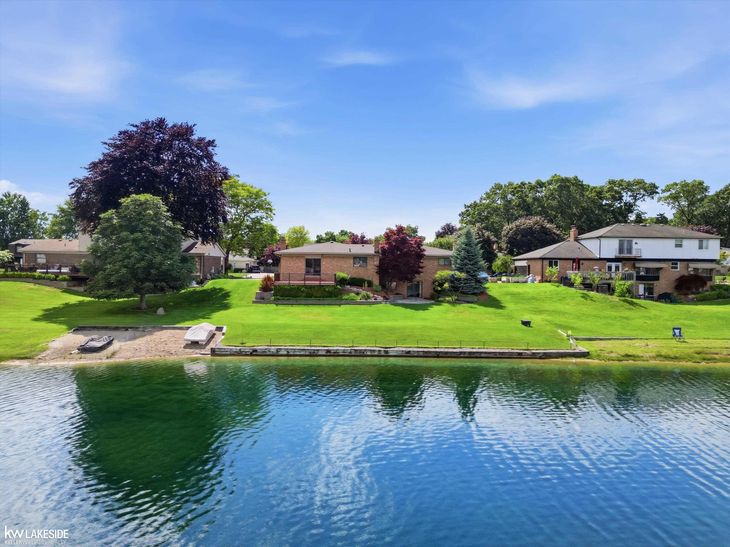 54416 Blue Cloud Drive, Shelby Twp, MI 48315 — Photo 4