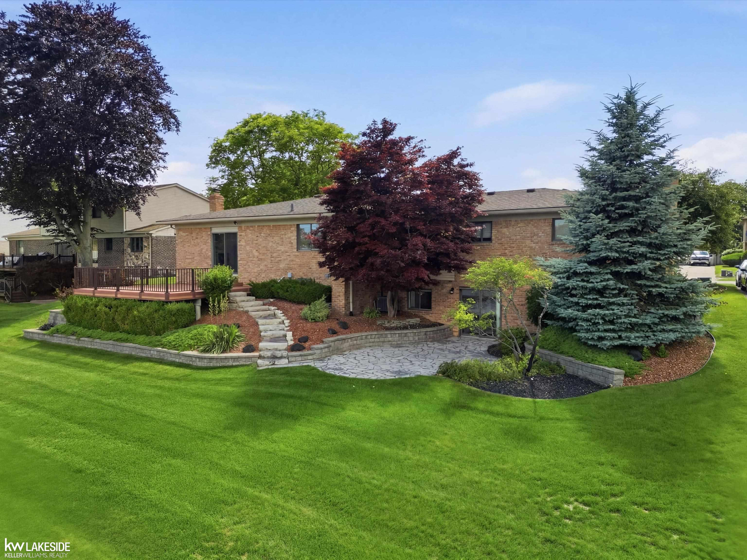 54416 Blue Cloud Drive, Shelby Twp, MI 48315 — Photo 11