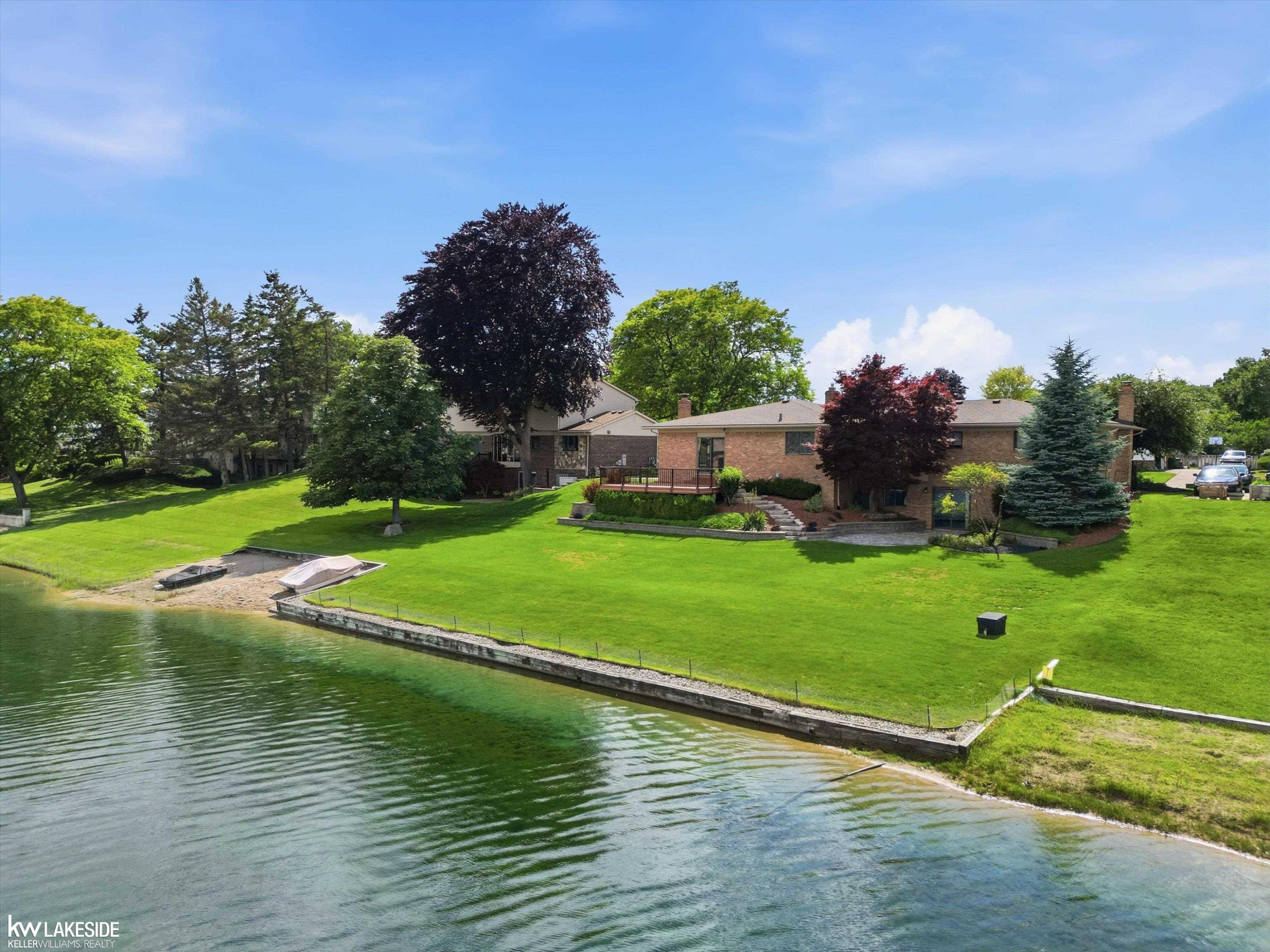 54416 Blue Cloud Drive, Shelby Twp, MI 48315 — Photo 14