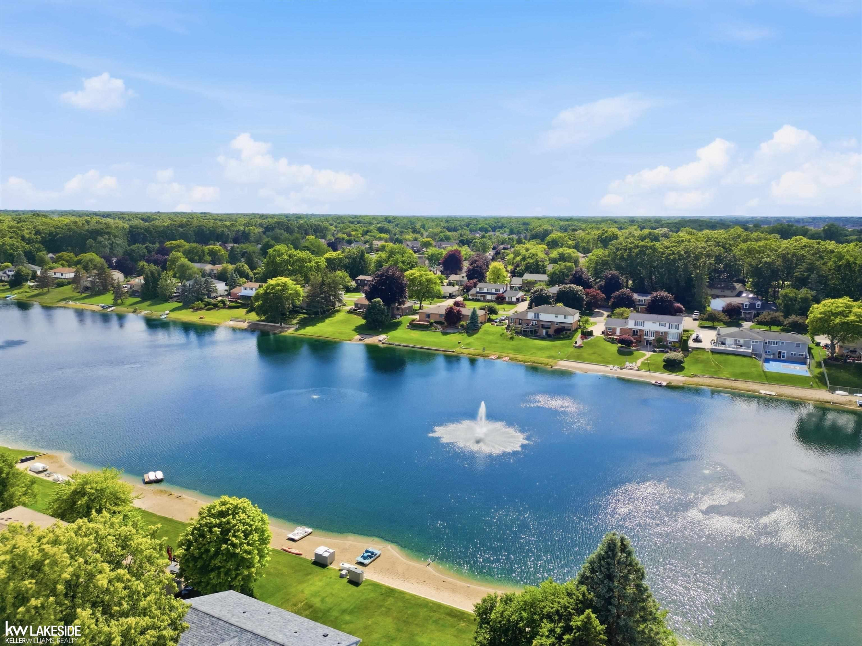 54416 Blue Cloud Drive, Shelby Twp, MI 48315 — Photo 19