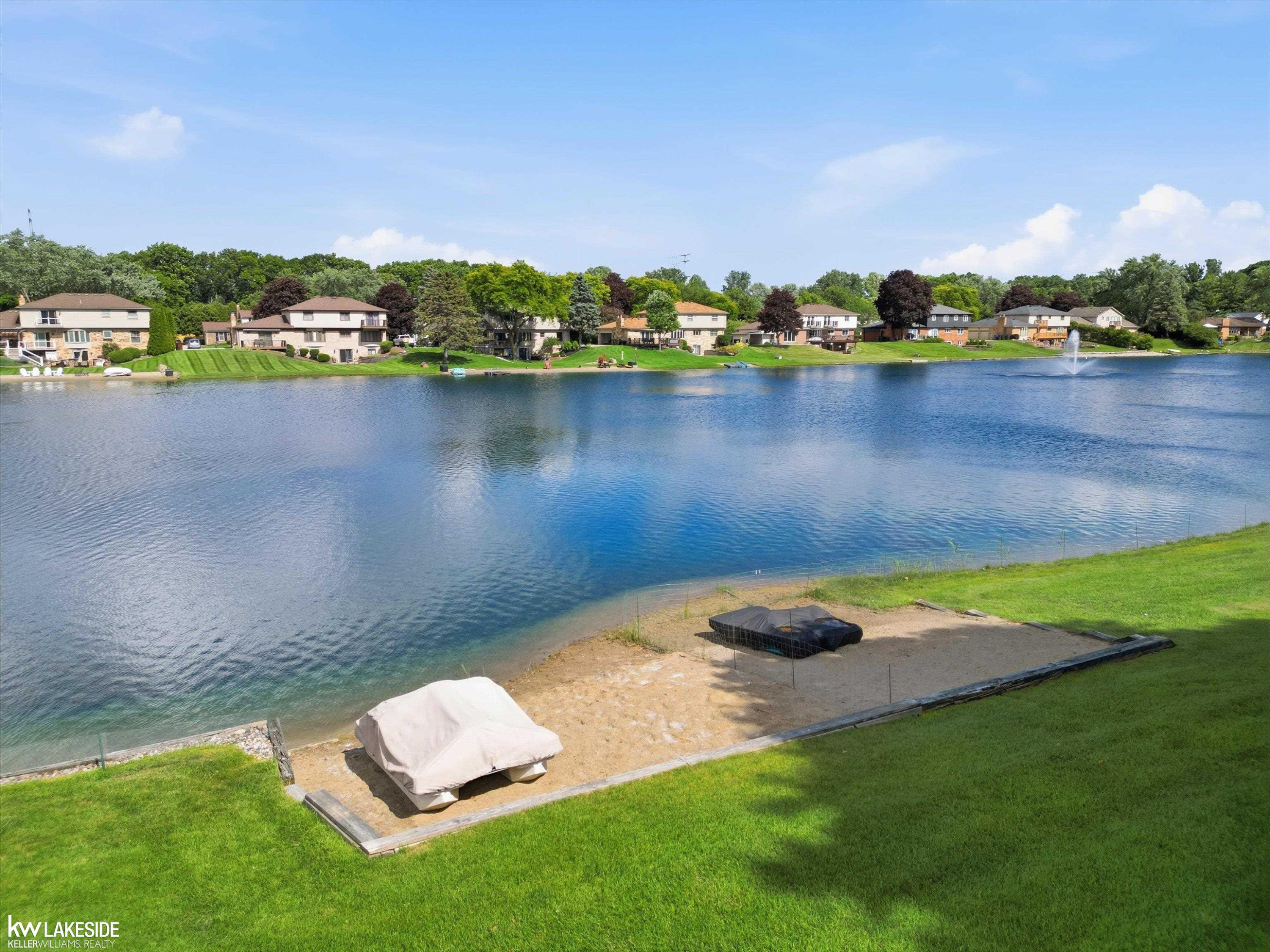 54416 Blue Cloud Drive, Shelby Twp, MI 48315 — Photo 25