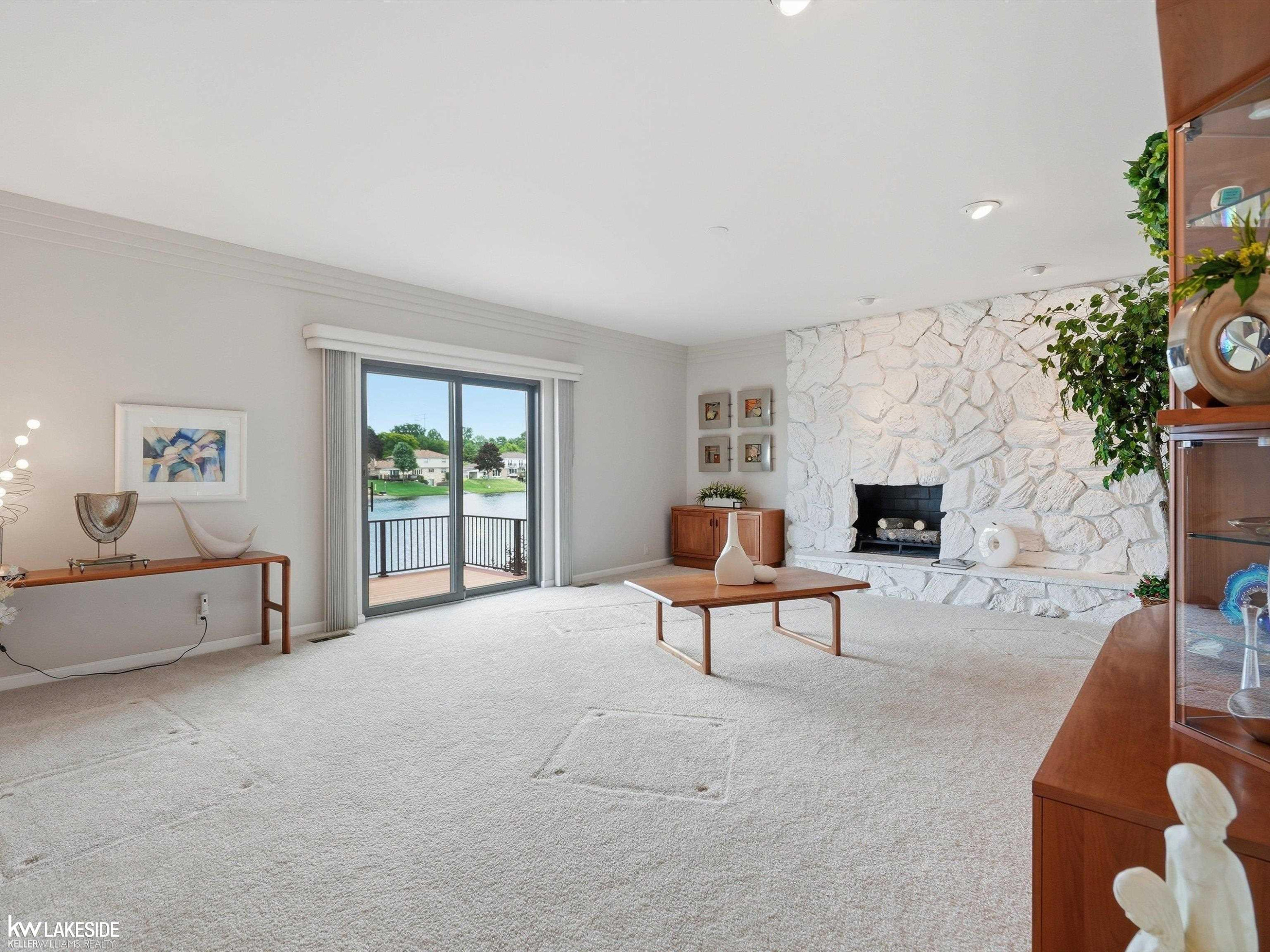 54416 Blue Cloud Drive, Shelby Twp, MI 48315 — Photo 43