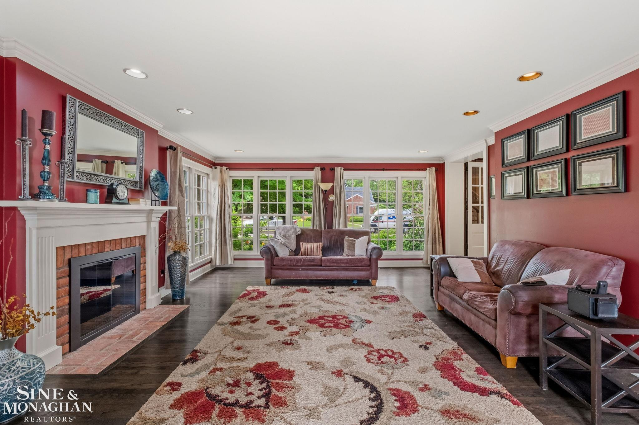 580 Hampton Road, Grosse Pointe Woods, MI 48236 — Photo 12